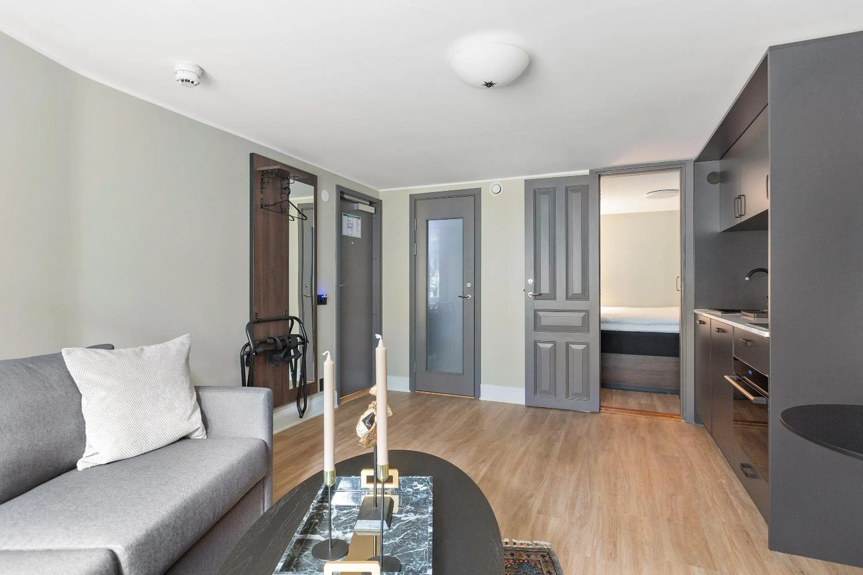 At Old Town Aparthotel