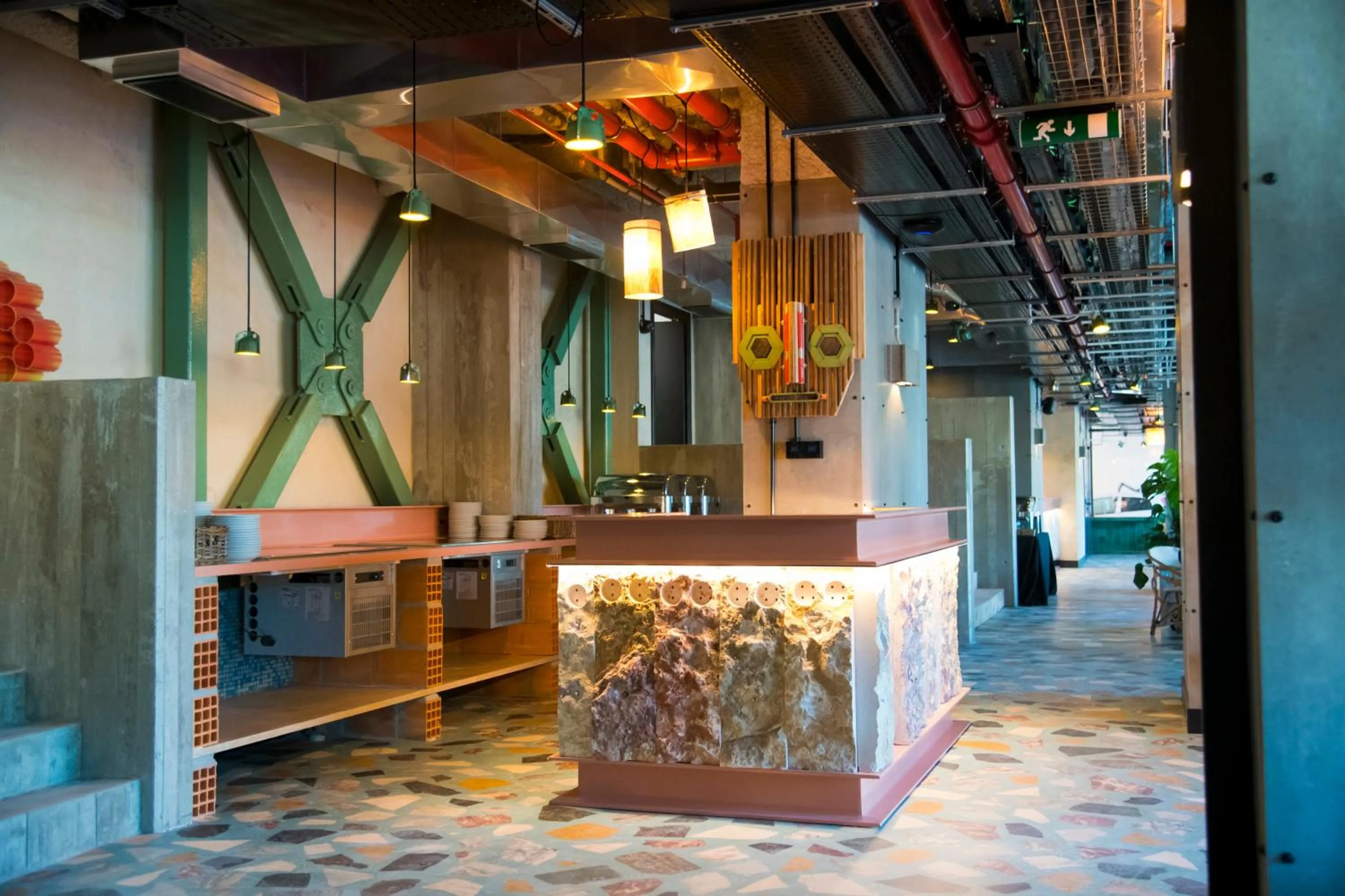 Restaurant/places to eat in JAM Lisbon