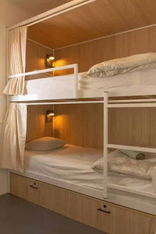Bed in 6-Bed Dormitory Room in The Lighthouse Hostel Bed in 6-Bed Dormitory Room in The Lighthouse Hostel