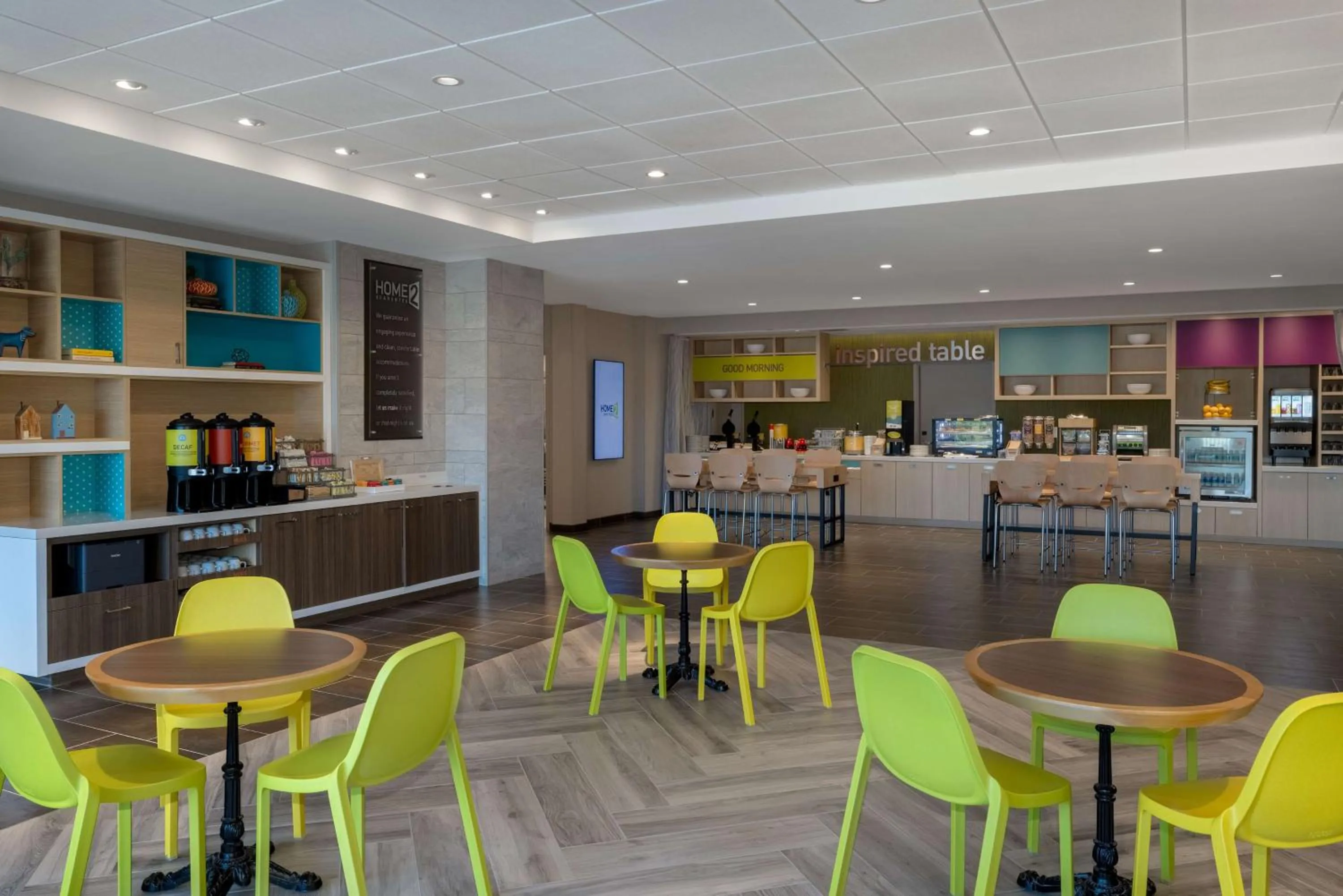 Breakfast in Home2 Suites By Hilton Bristol