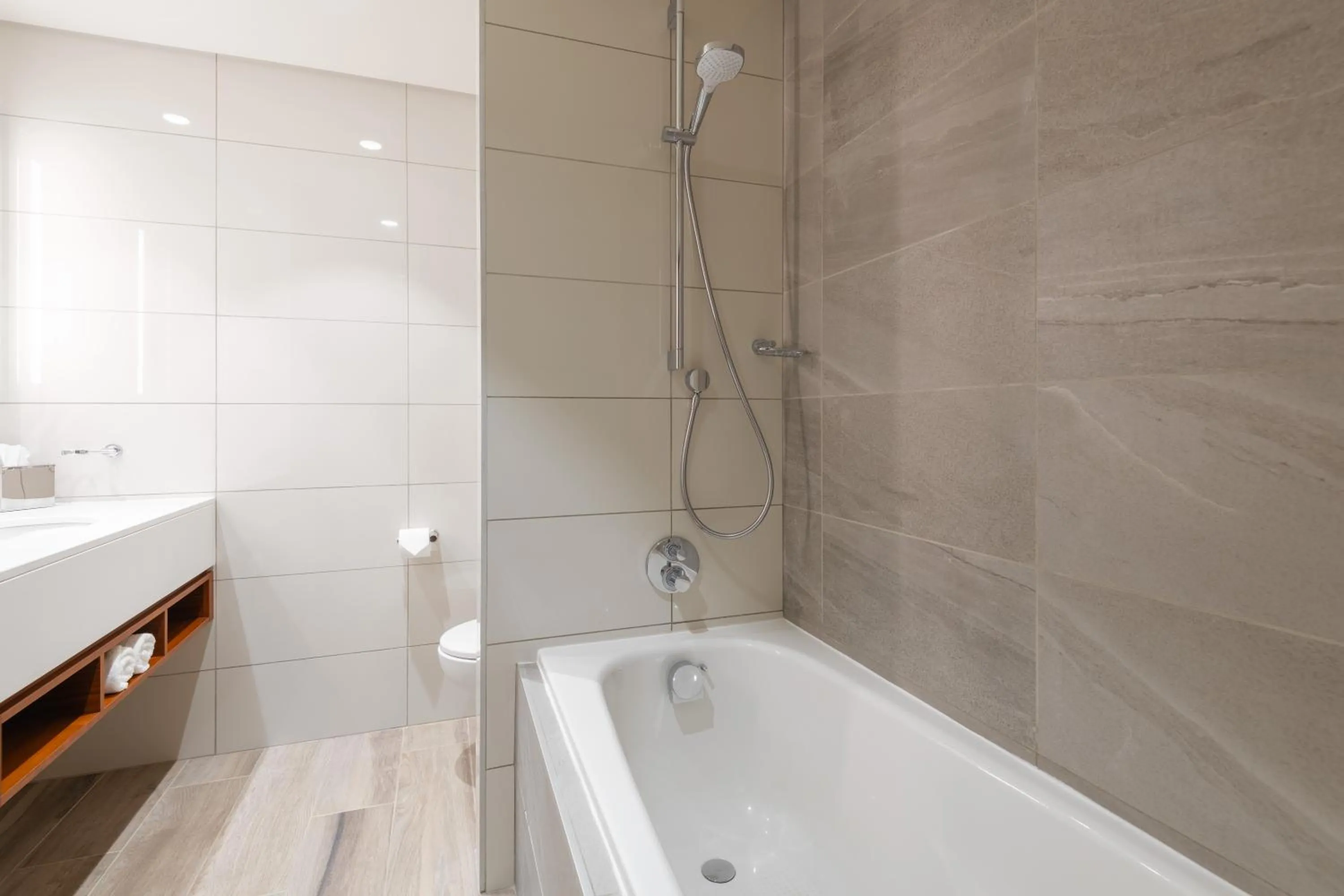 Bath in Hilton Garden Inn Windhoek