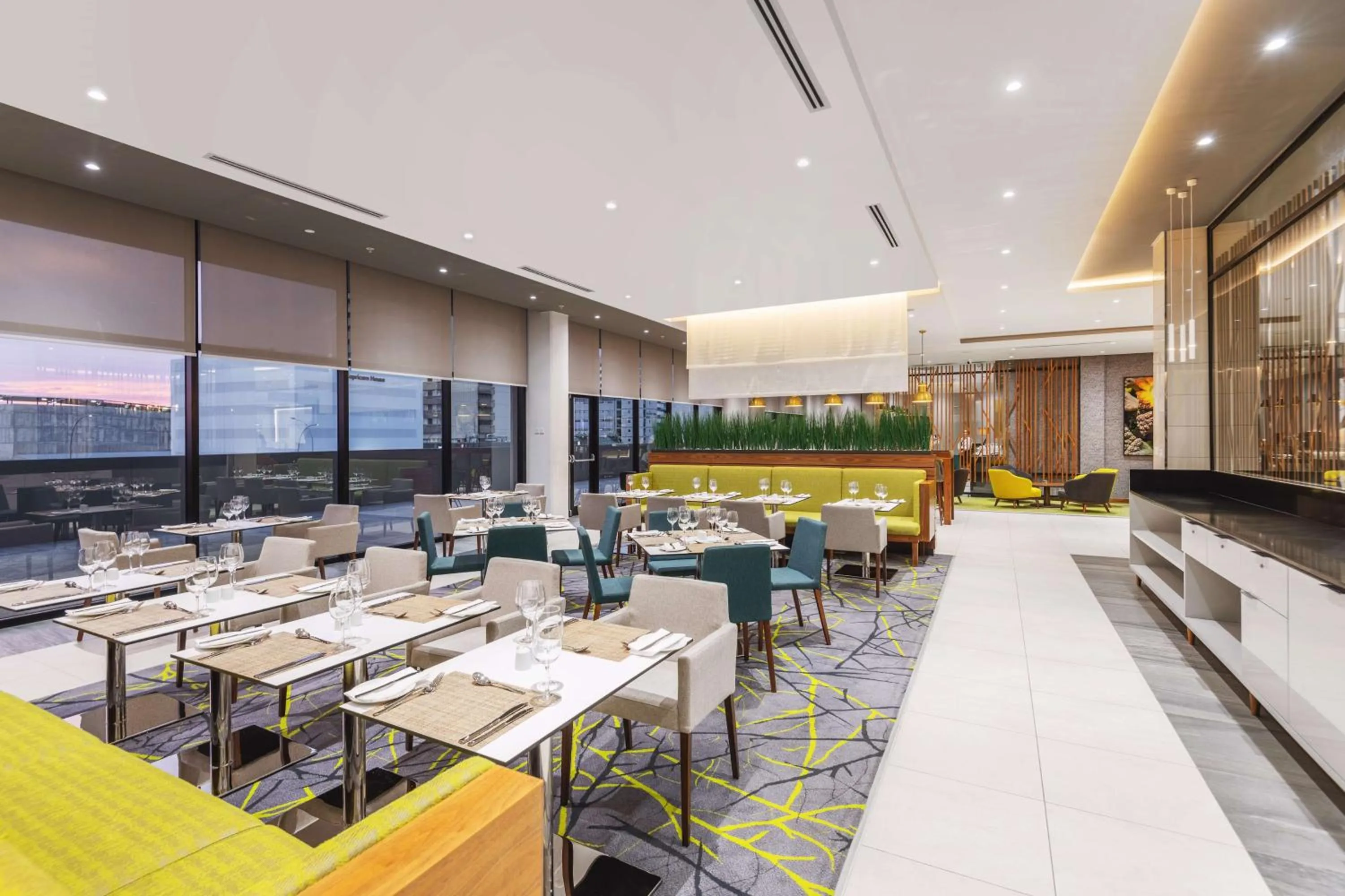 Restaurant/places to eat in Hilton Garden Inn Windhoek