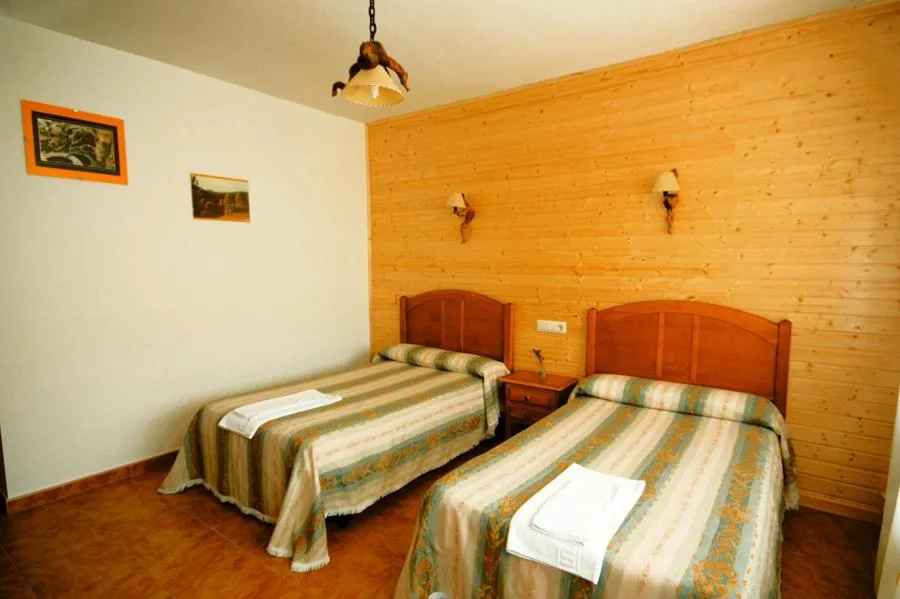 Bedroom, Bed in Hostal Río Mundo