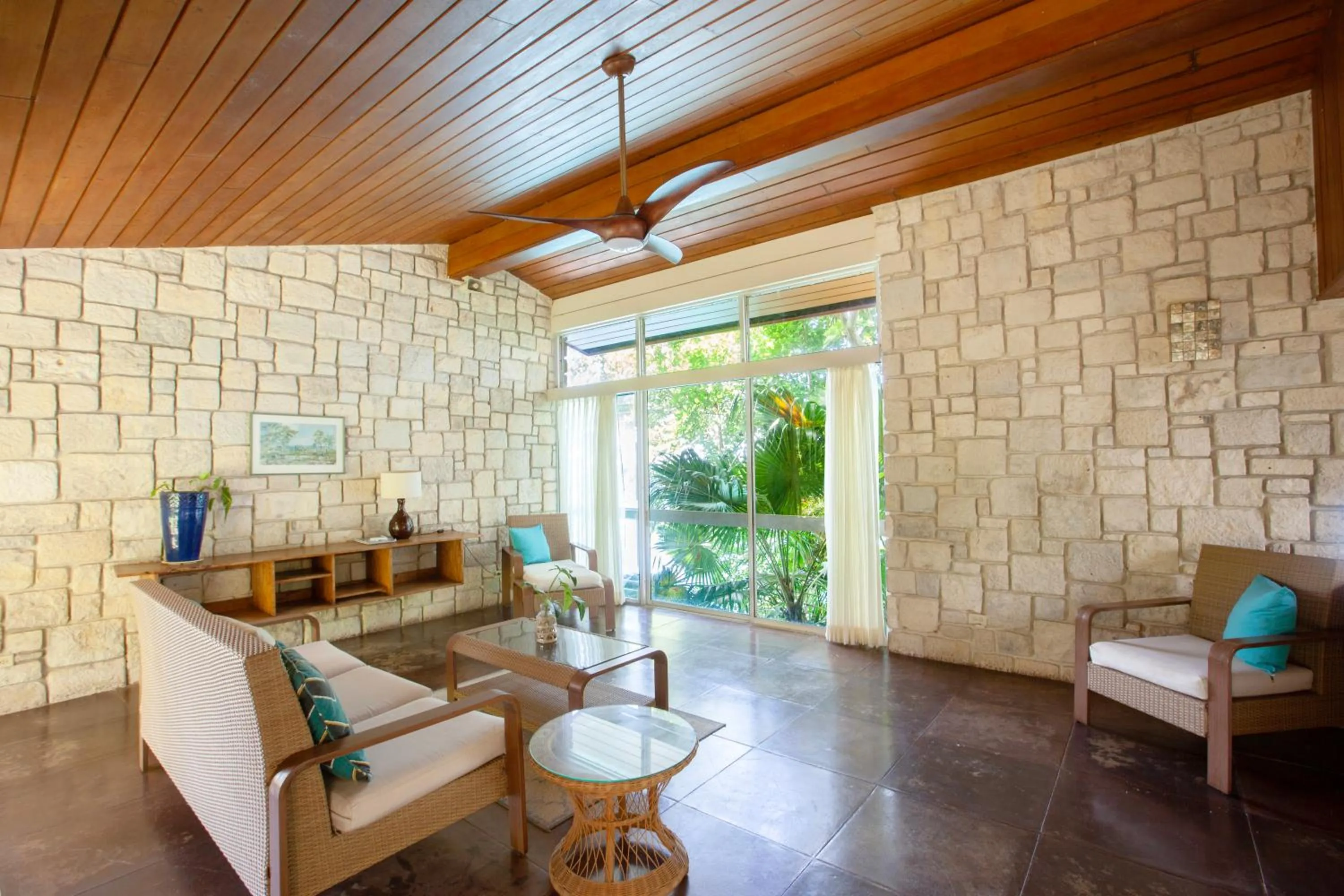 Frenchman's Cove Resort