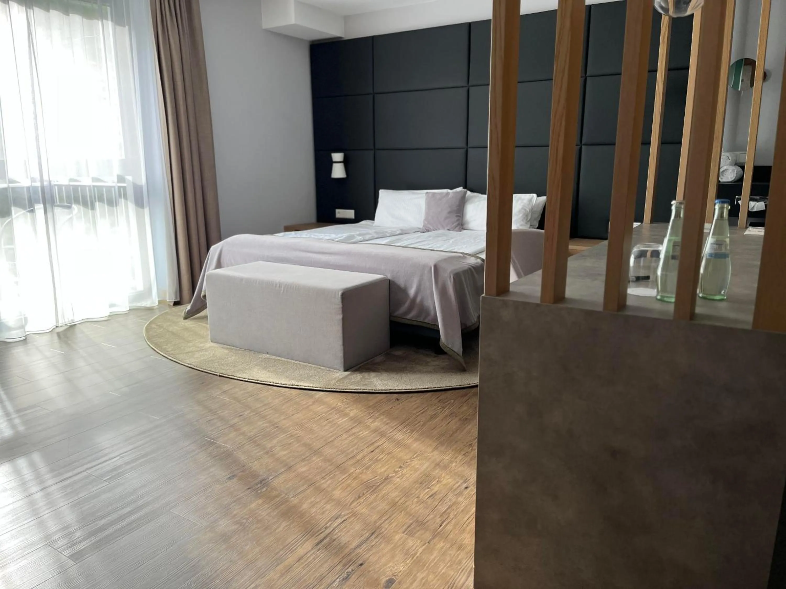 Bedroom, Bed in Hotel am Markt