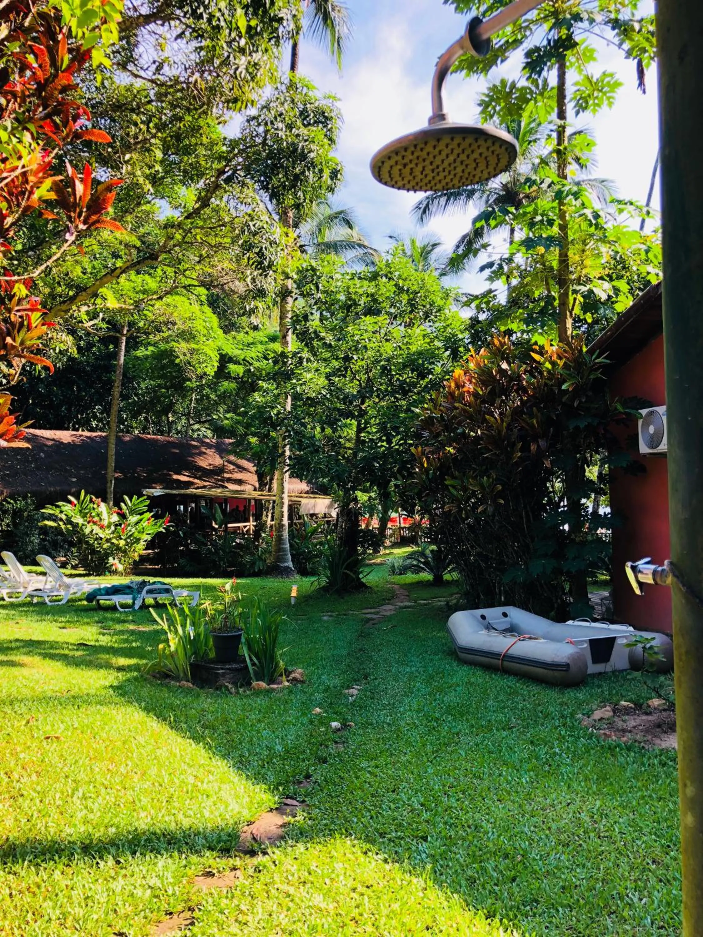 Shower in Praia da Crena