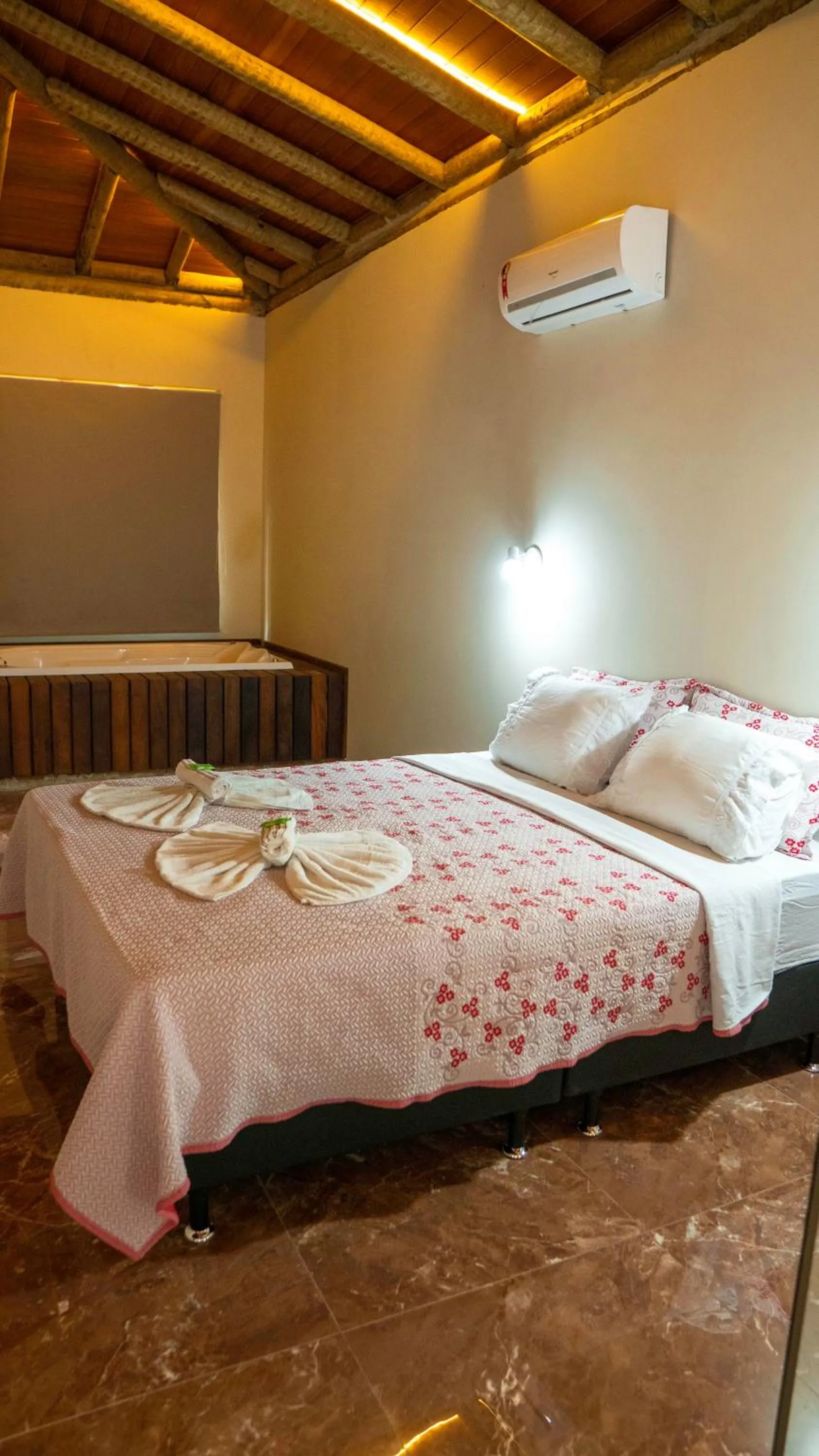 Bed in Praia da Crena