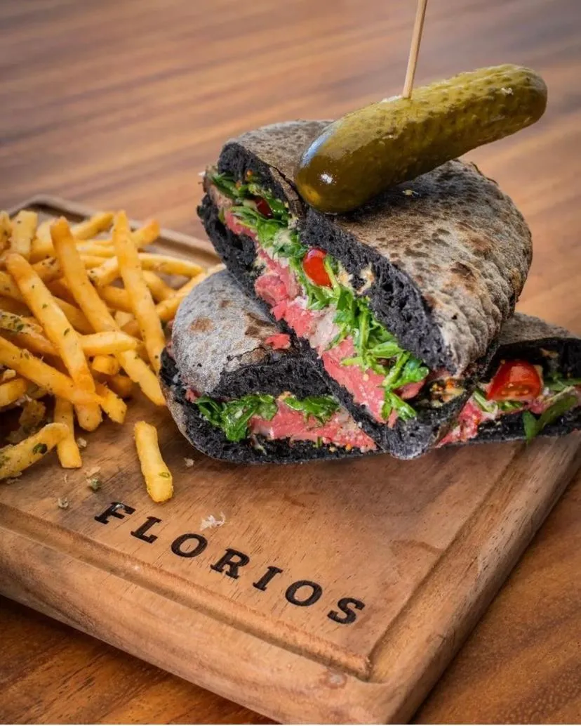 Restaurant/places to eat in Clandestino Hotel Pila Seca