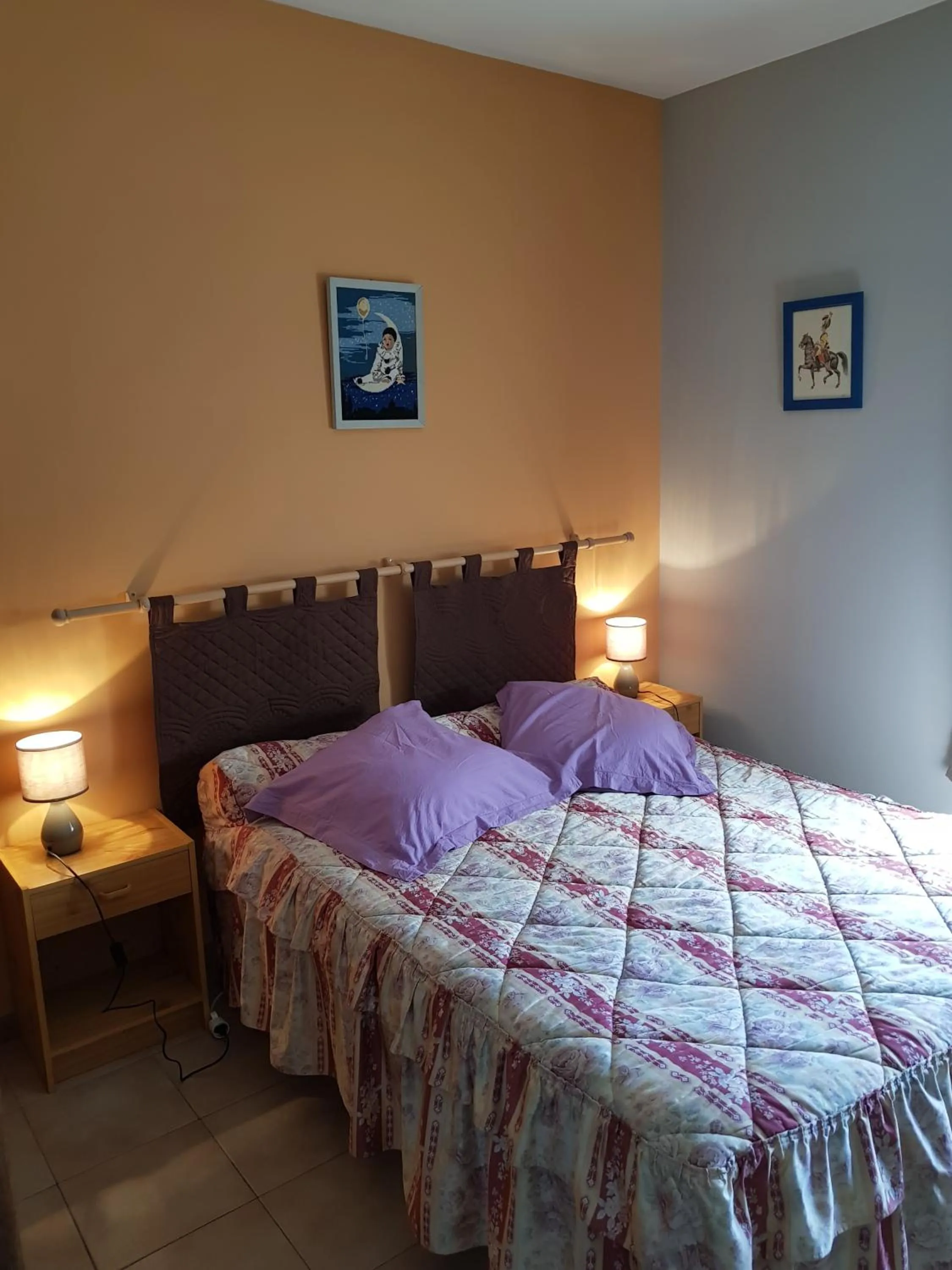 Photo of the whole room, Bed in Chambre d'Hôte "Chez Antoinette et Charles"