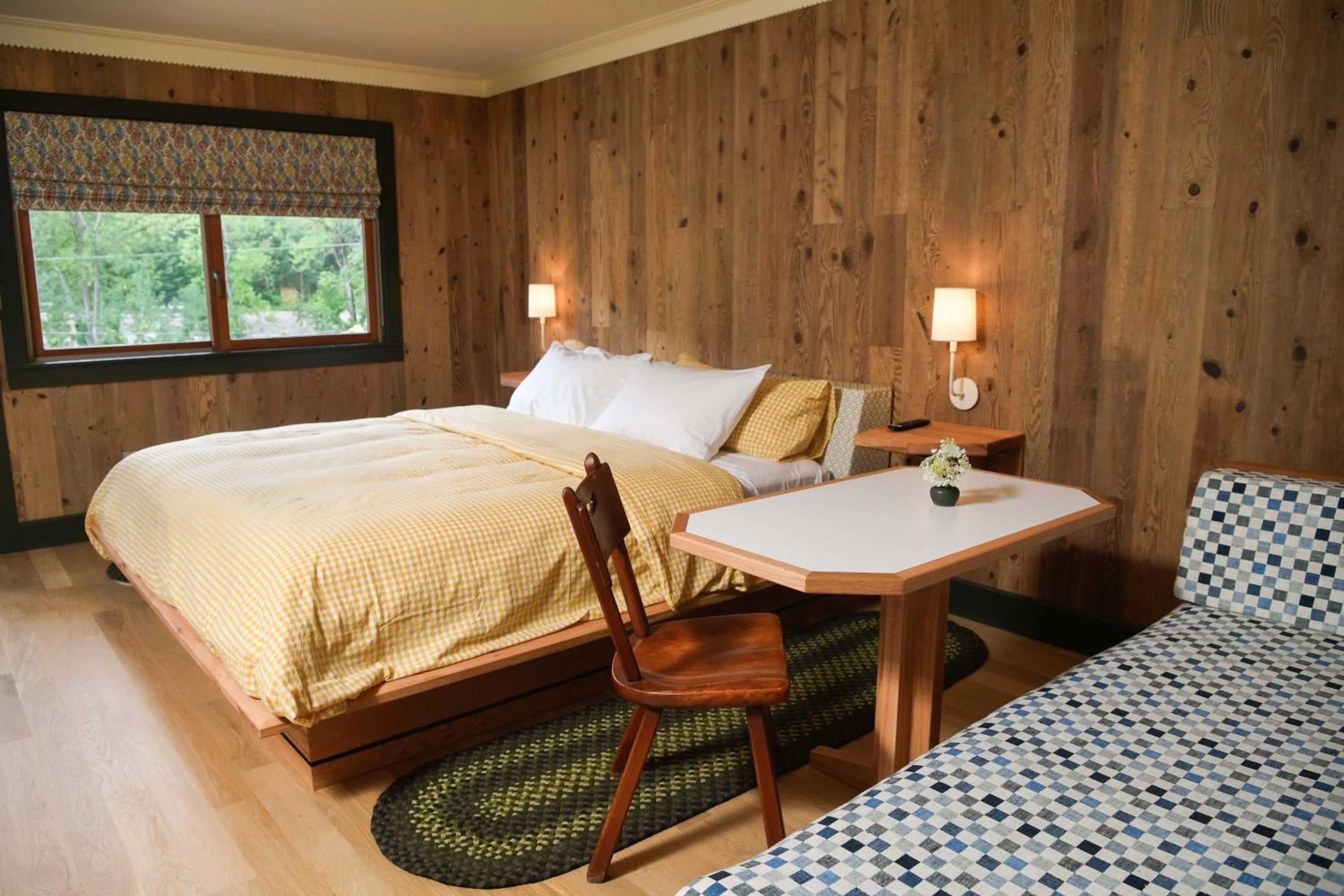 Photo of the whole room in Little Cat Lodge