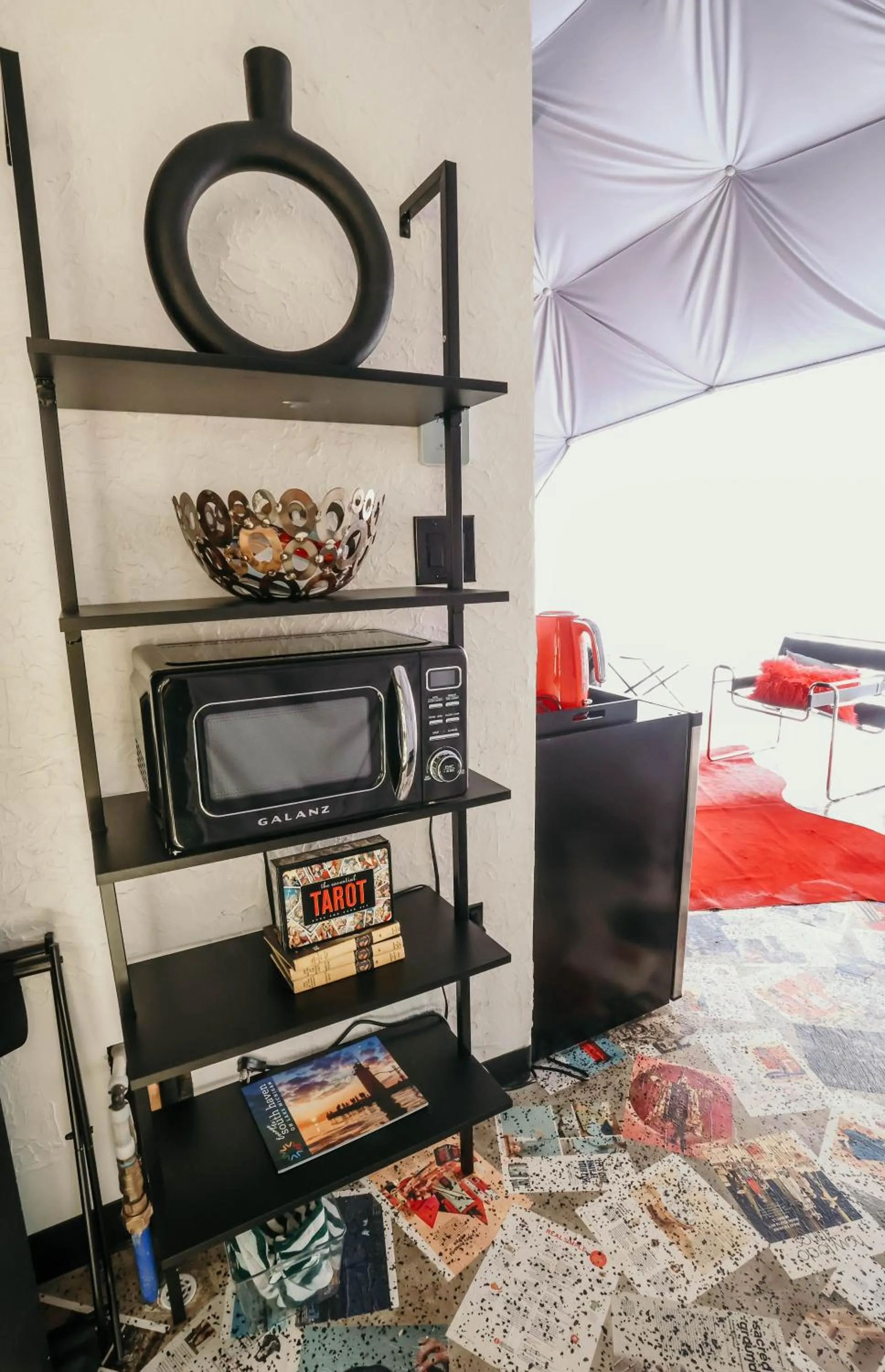 Photo of the whole room, Bed in DayDreamer Domes