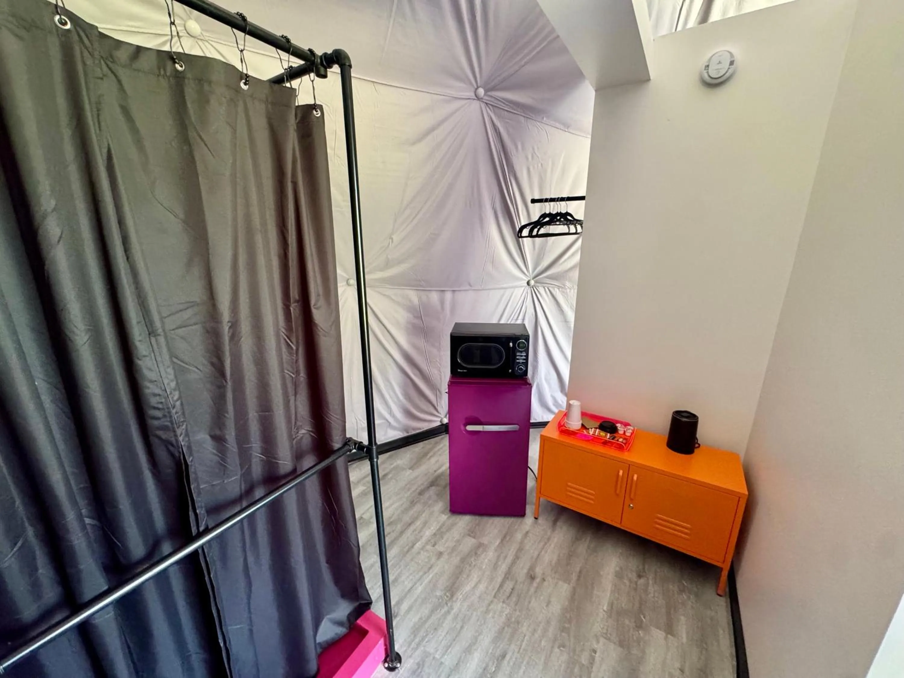 Bathroom in DayDreamer Domes