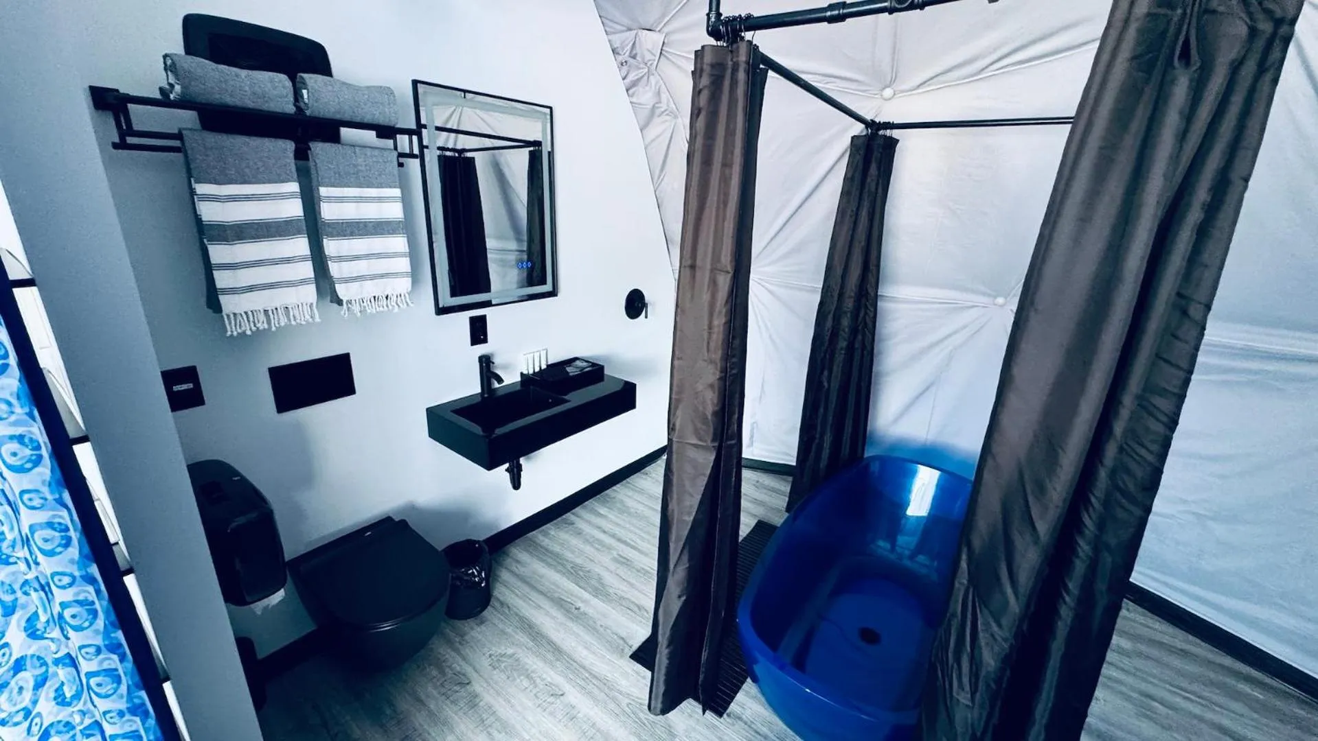 Bathroom, Bed in DayDreamer Domes