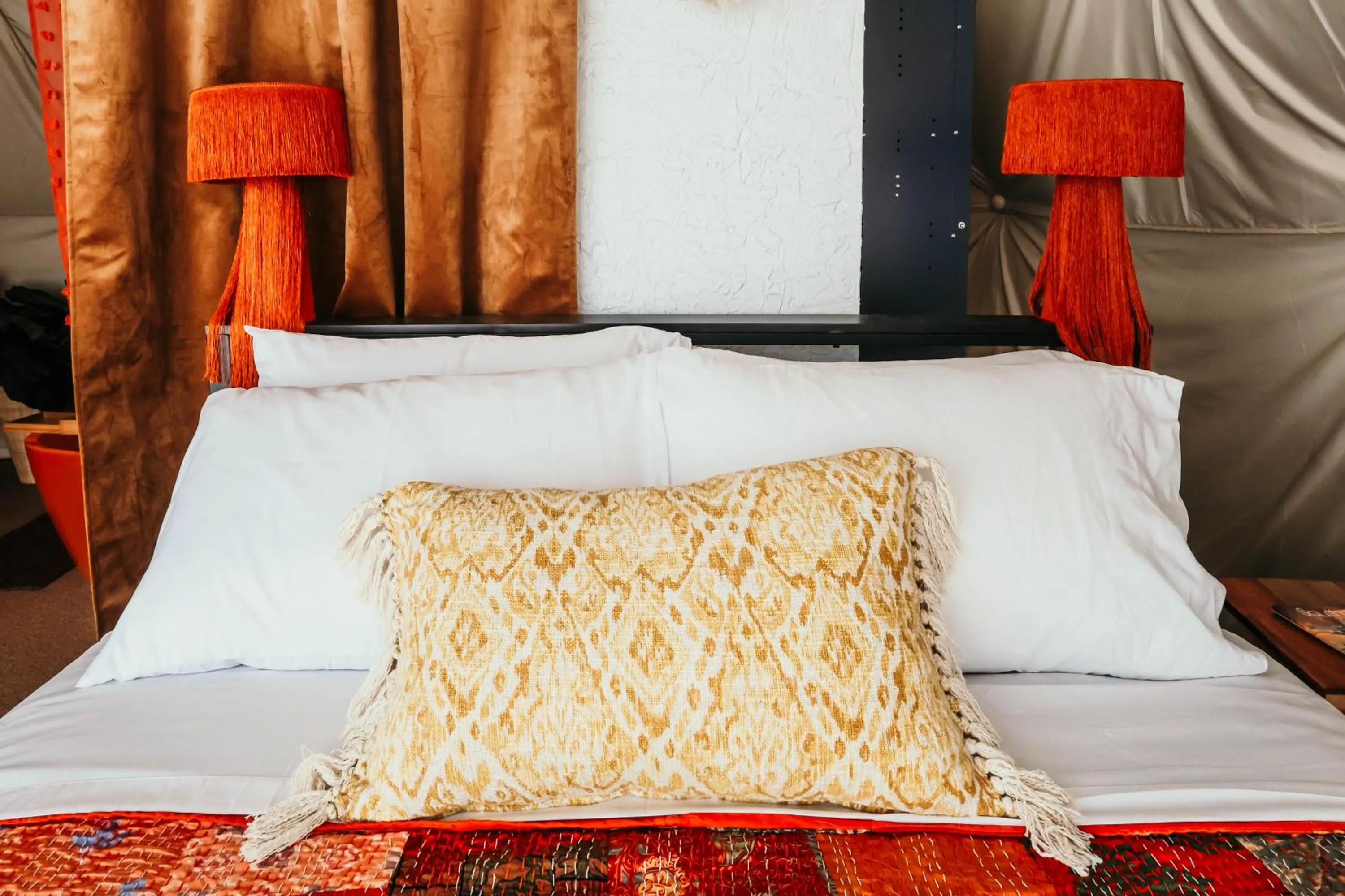 Bed in DayDreamer Domes