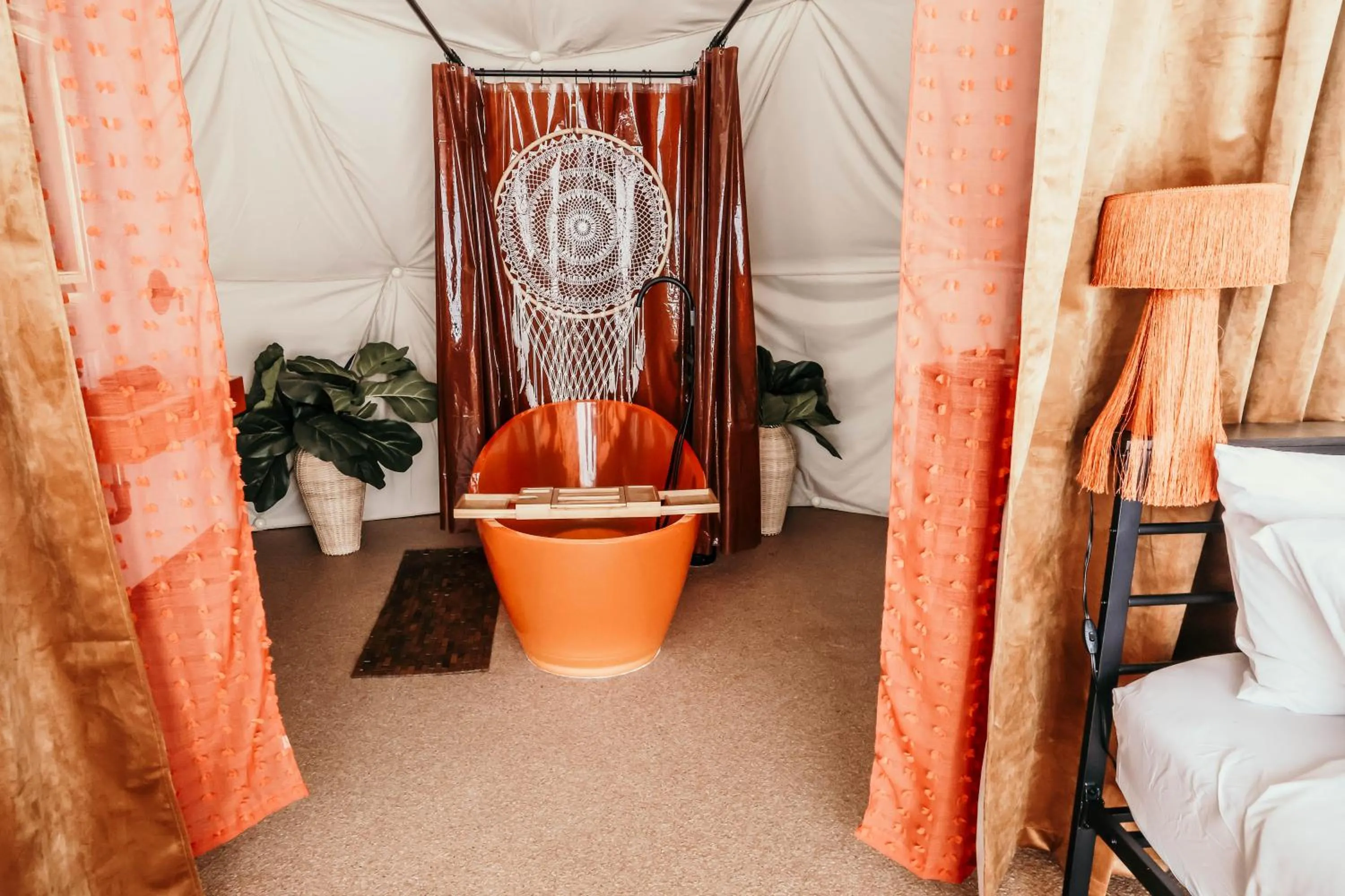 Bathroom, Bed in DayDreamer Domes
