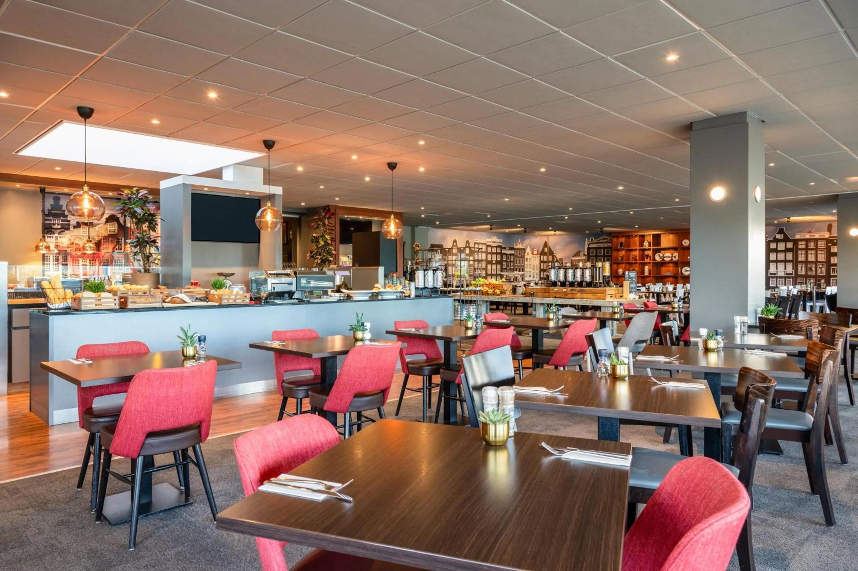 Breakfast in Mercure Amsterdam City Hotel