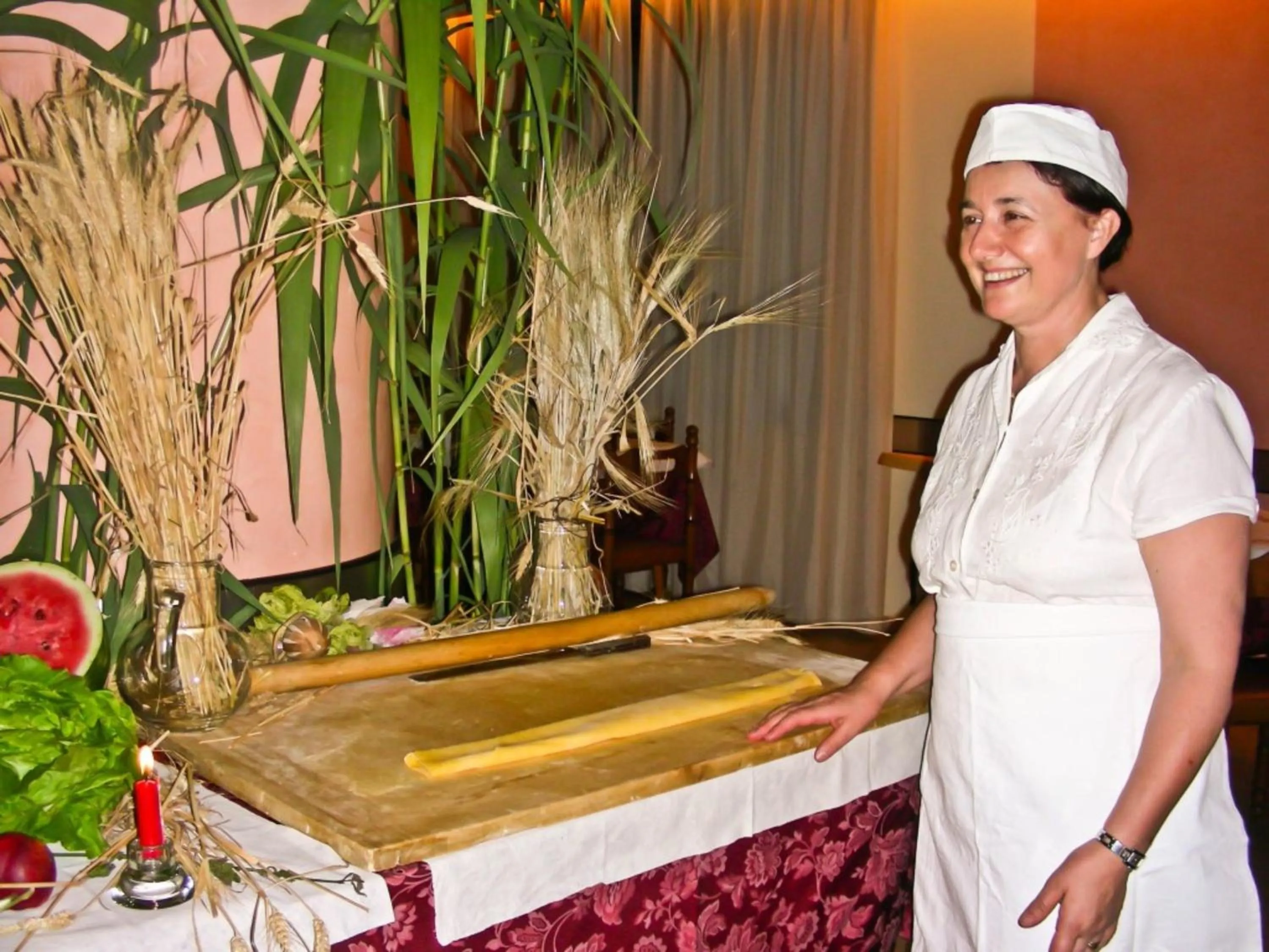 Restaurant/places to eat in Hotel Tura