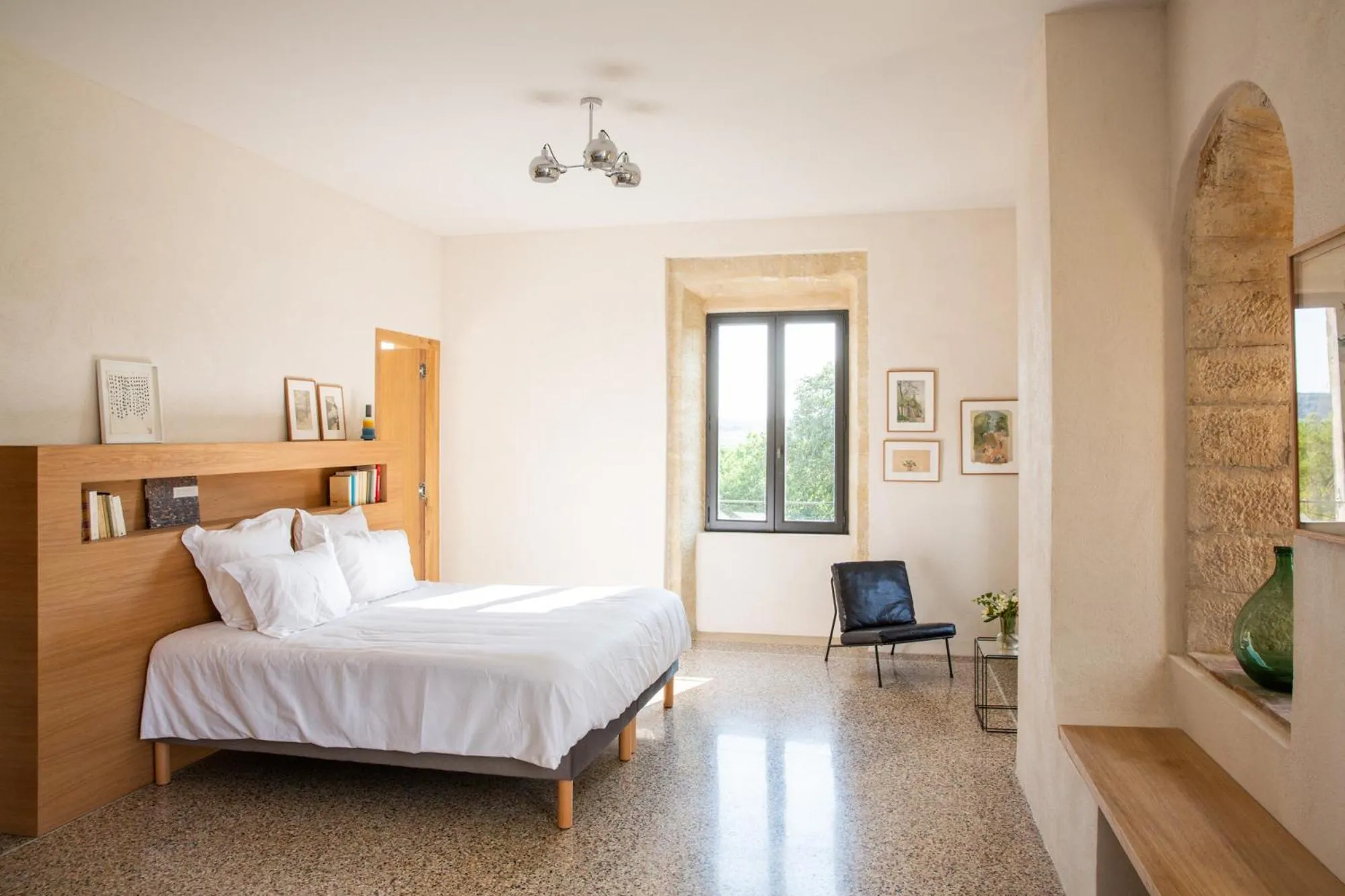 Bed in Prieuré Saint-Nicolas - Les Maisons