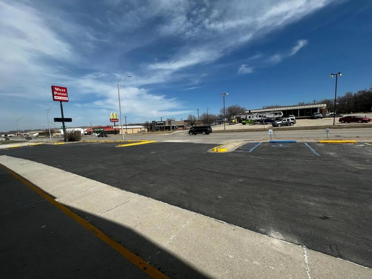 Parking in West Point Inn & Suits