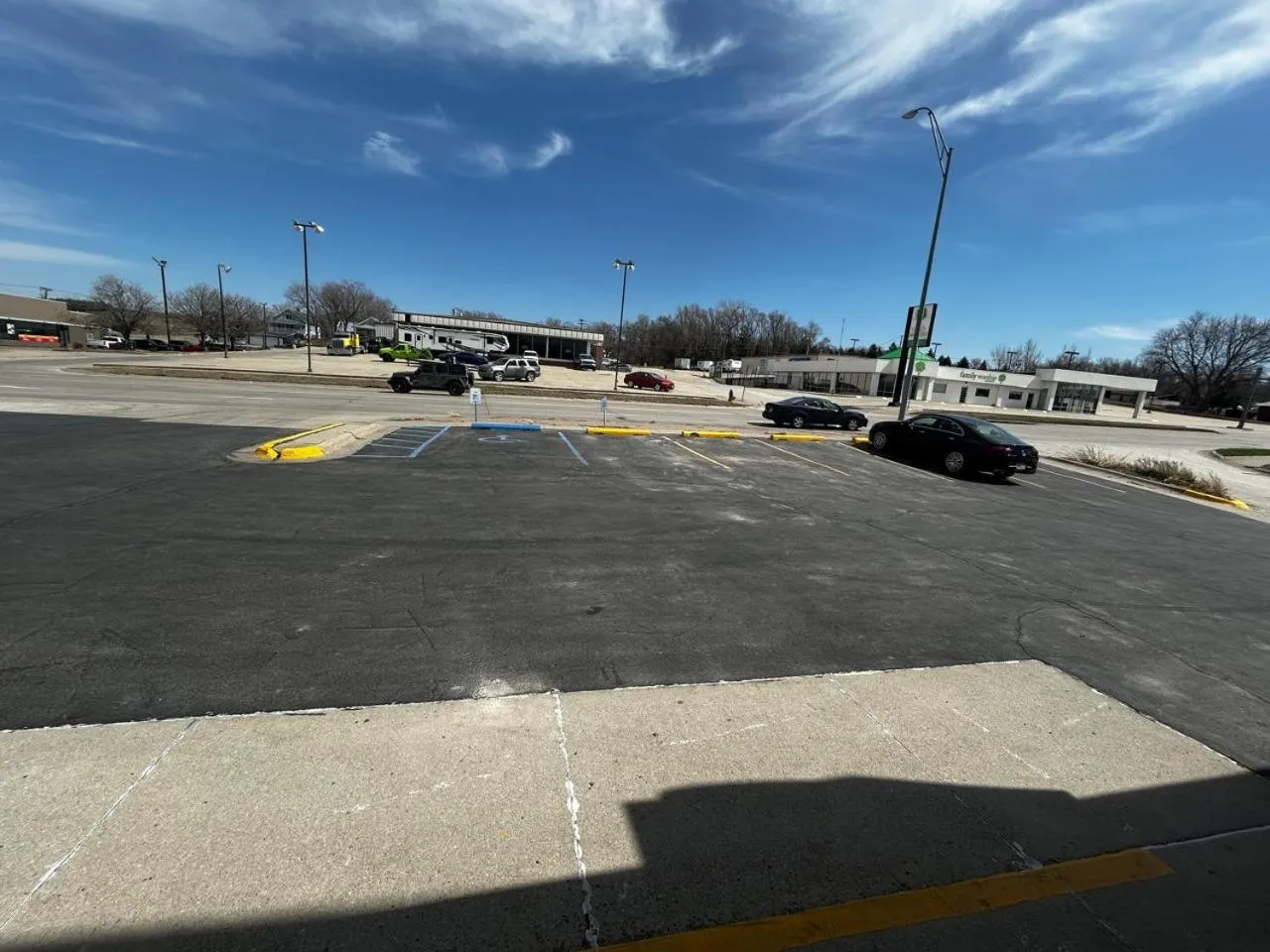 Parking in West Point Inn & Suits