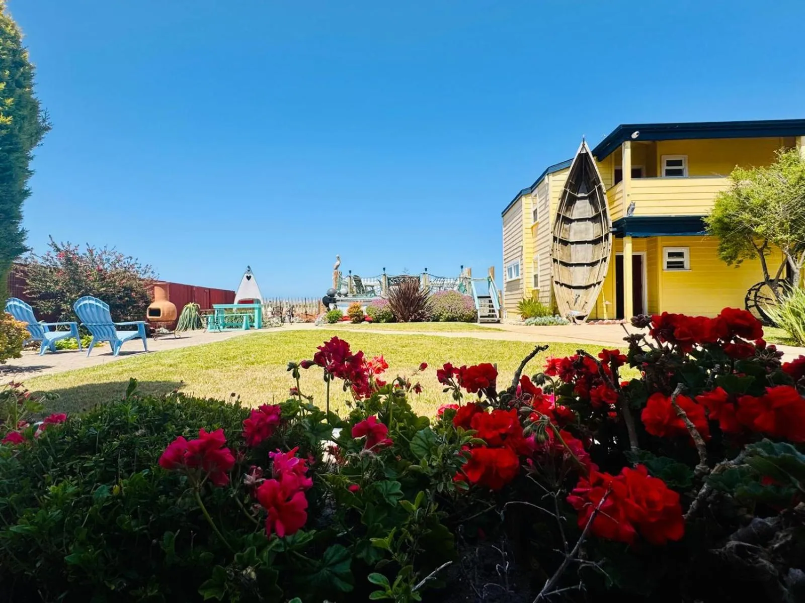 Garden in Captain's Inn at Moss Landing