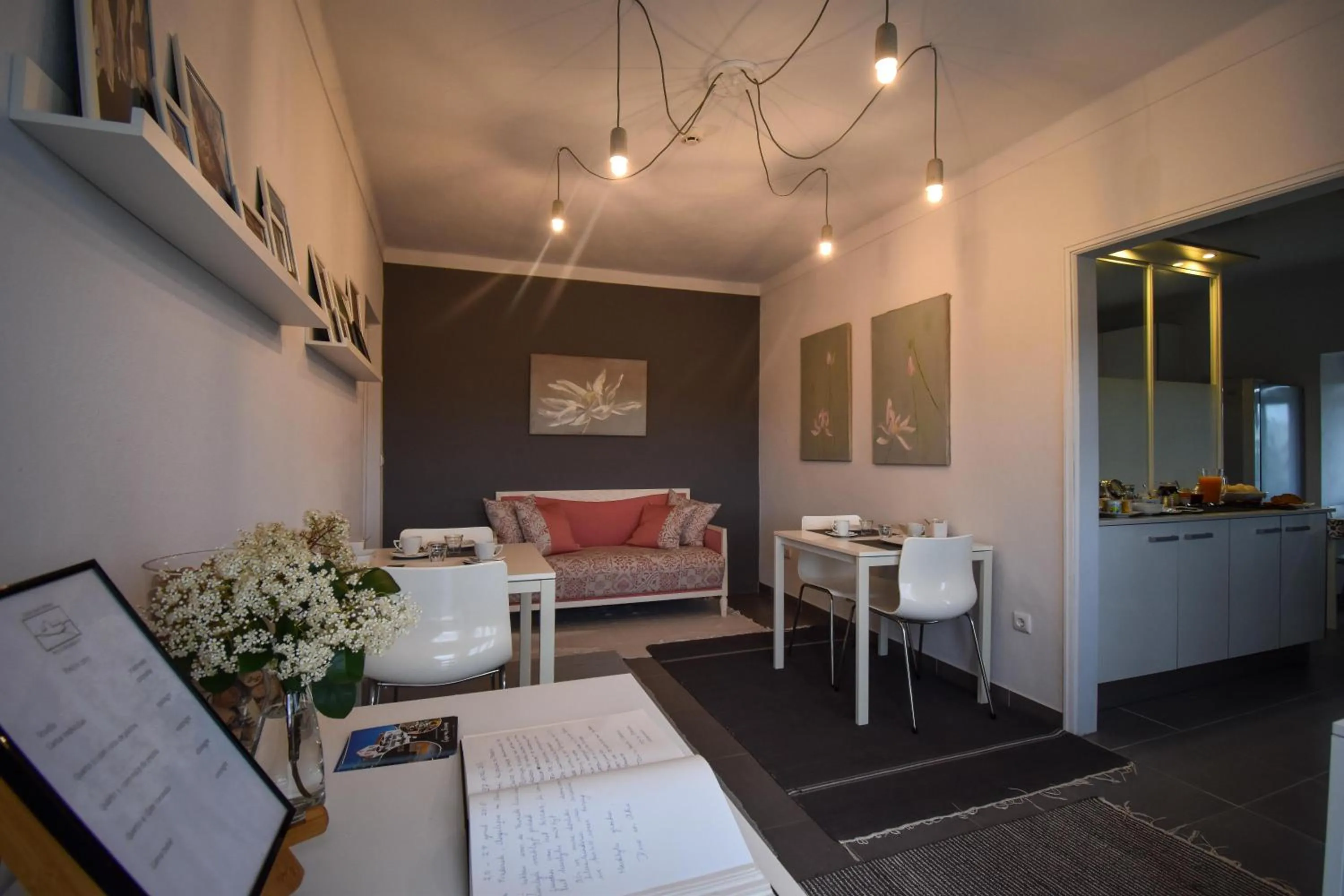 Continental breakfast in Casa nas Serras