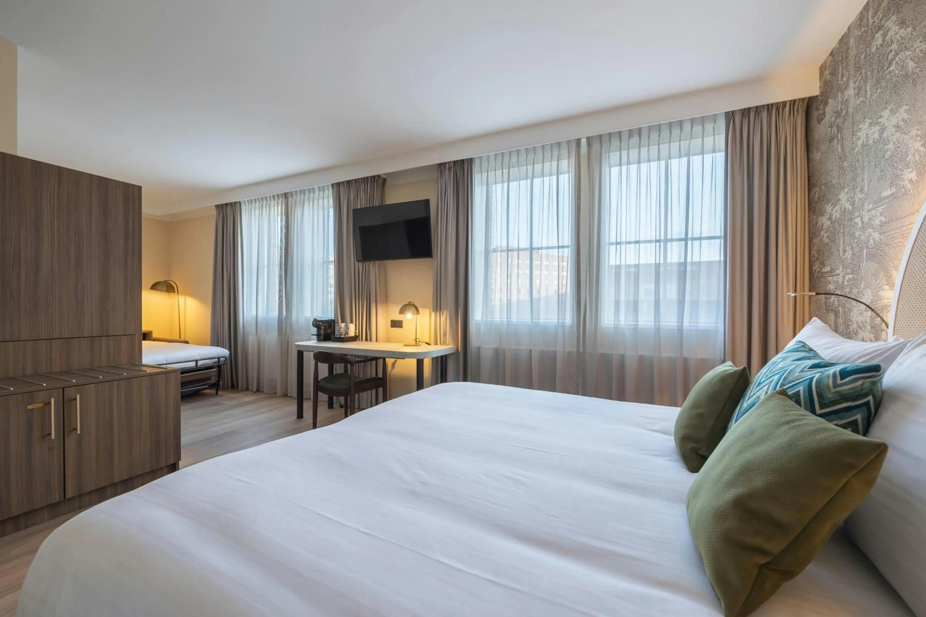 Photo of the whole room, Bed in Leonardo Hotel Breda City Center