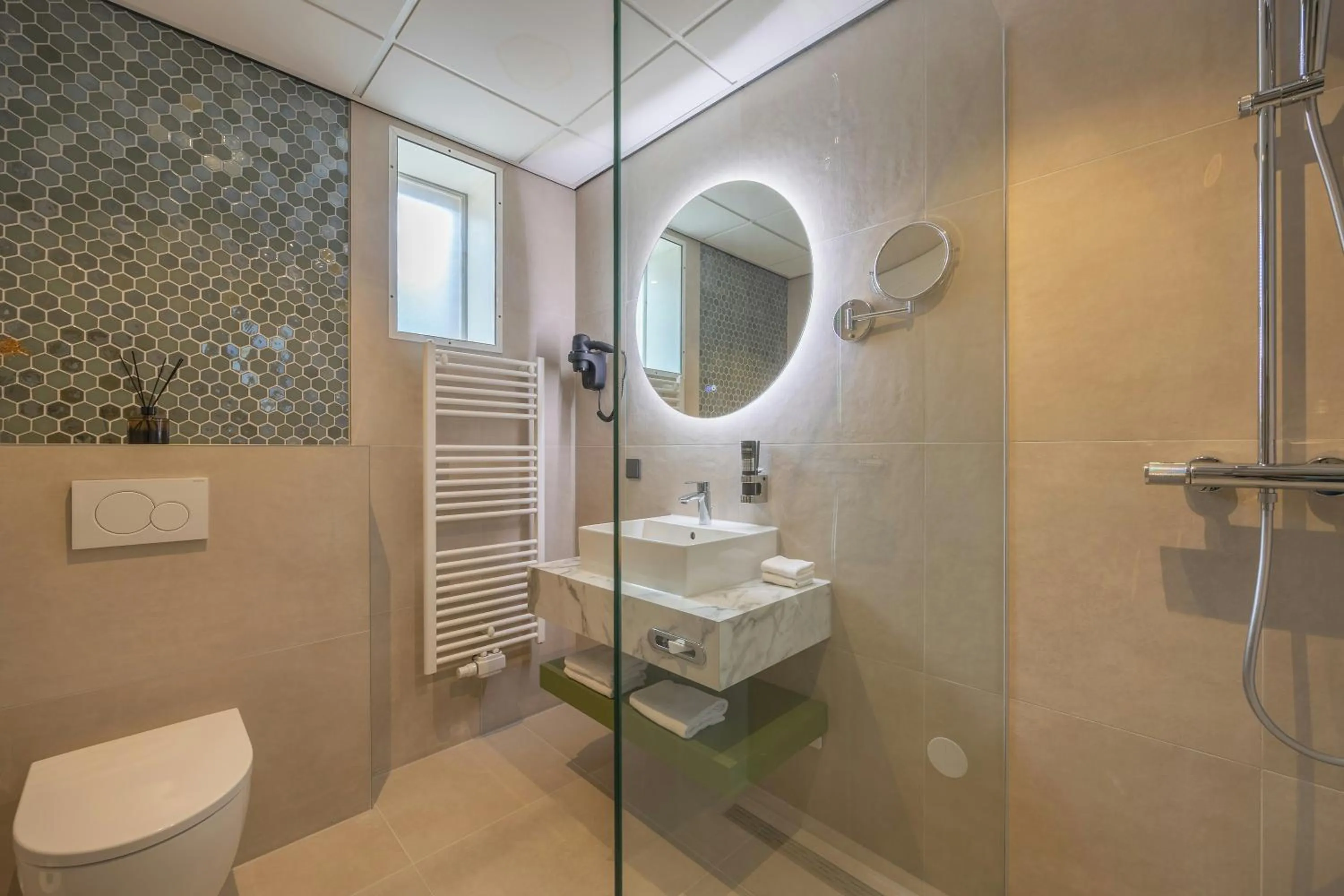 Bathroom in Leonardo Hotel Breda City Center