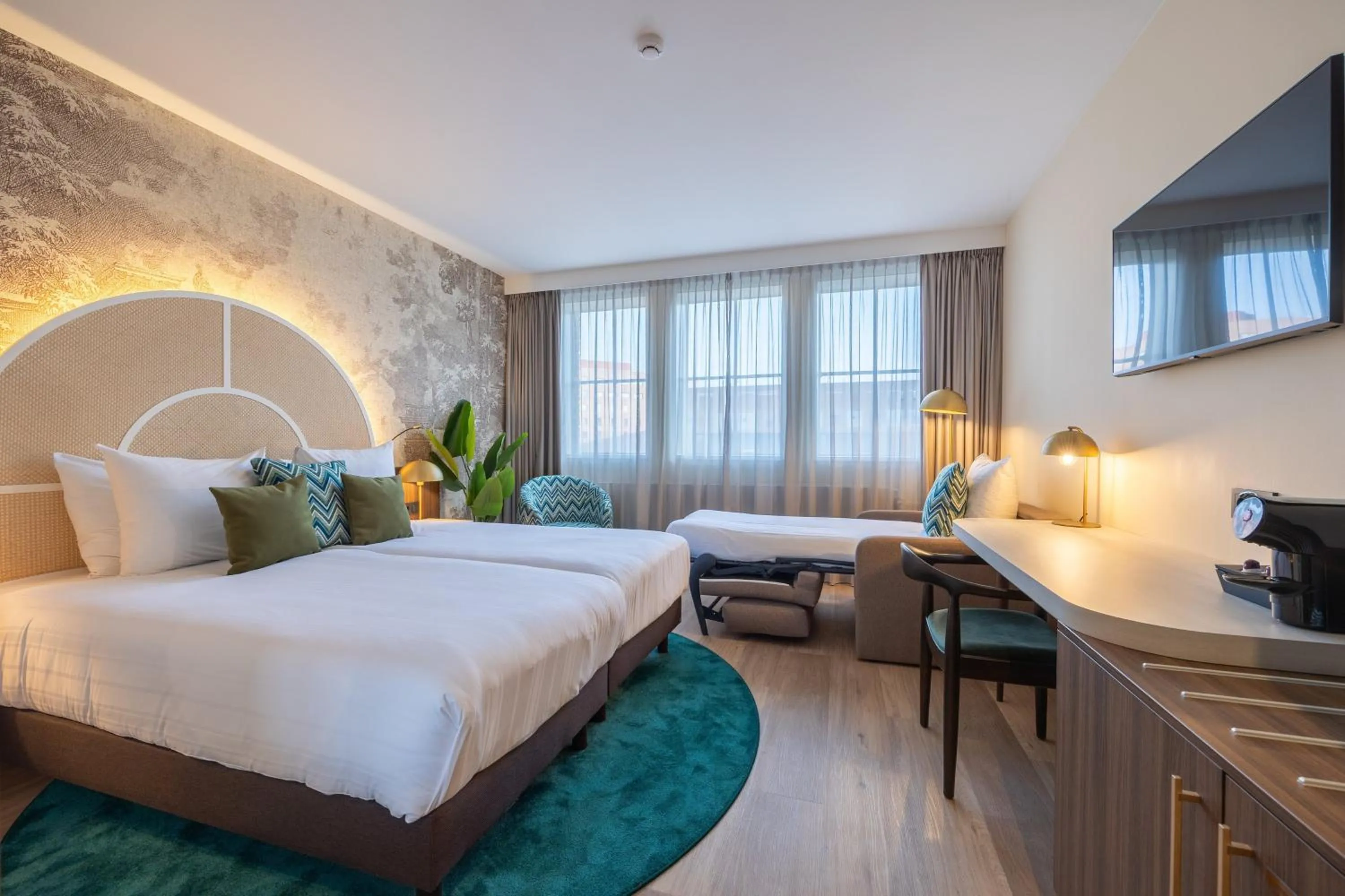 Photo of the whole room, Bed in Leonardo Hotel Breda City Center