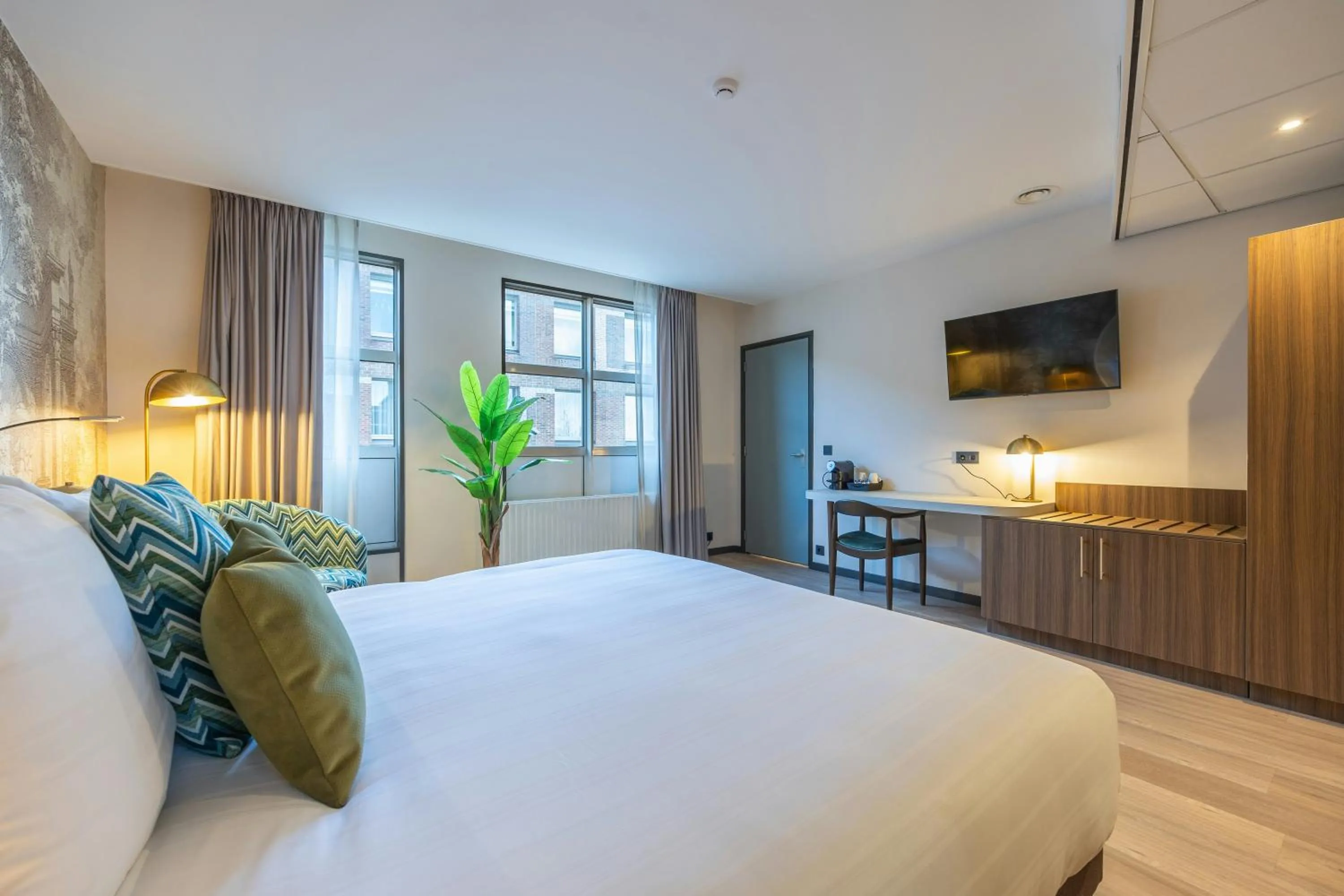 Photo of the whole room, Bed in Leonardo Hotel Breda City Center