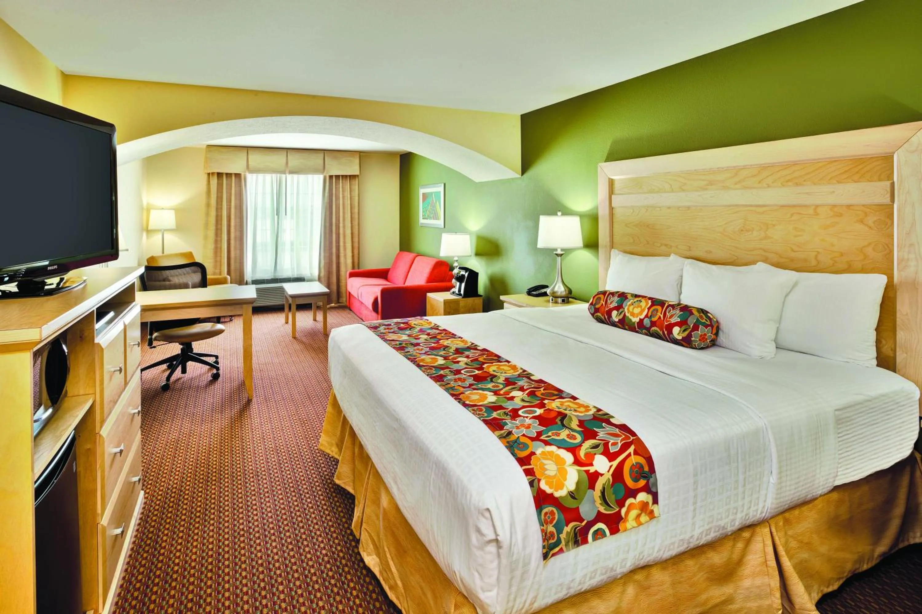 Photo of the whole room, Bed in La Quinta by Wyndham Rochester Mayo Clinic Area South
