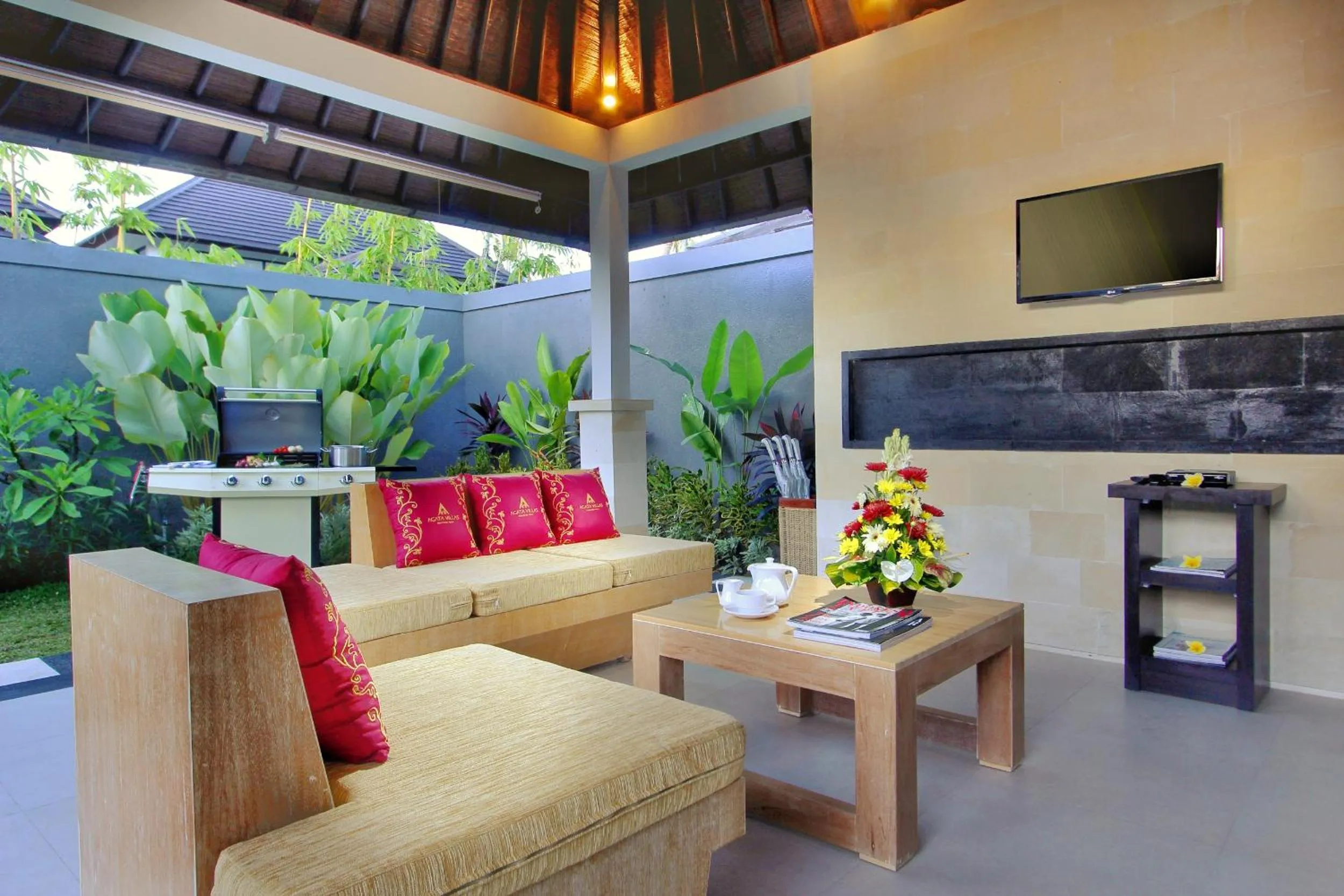 Communal lounge/ TV room in Agata Villas Seminyak