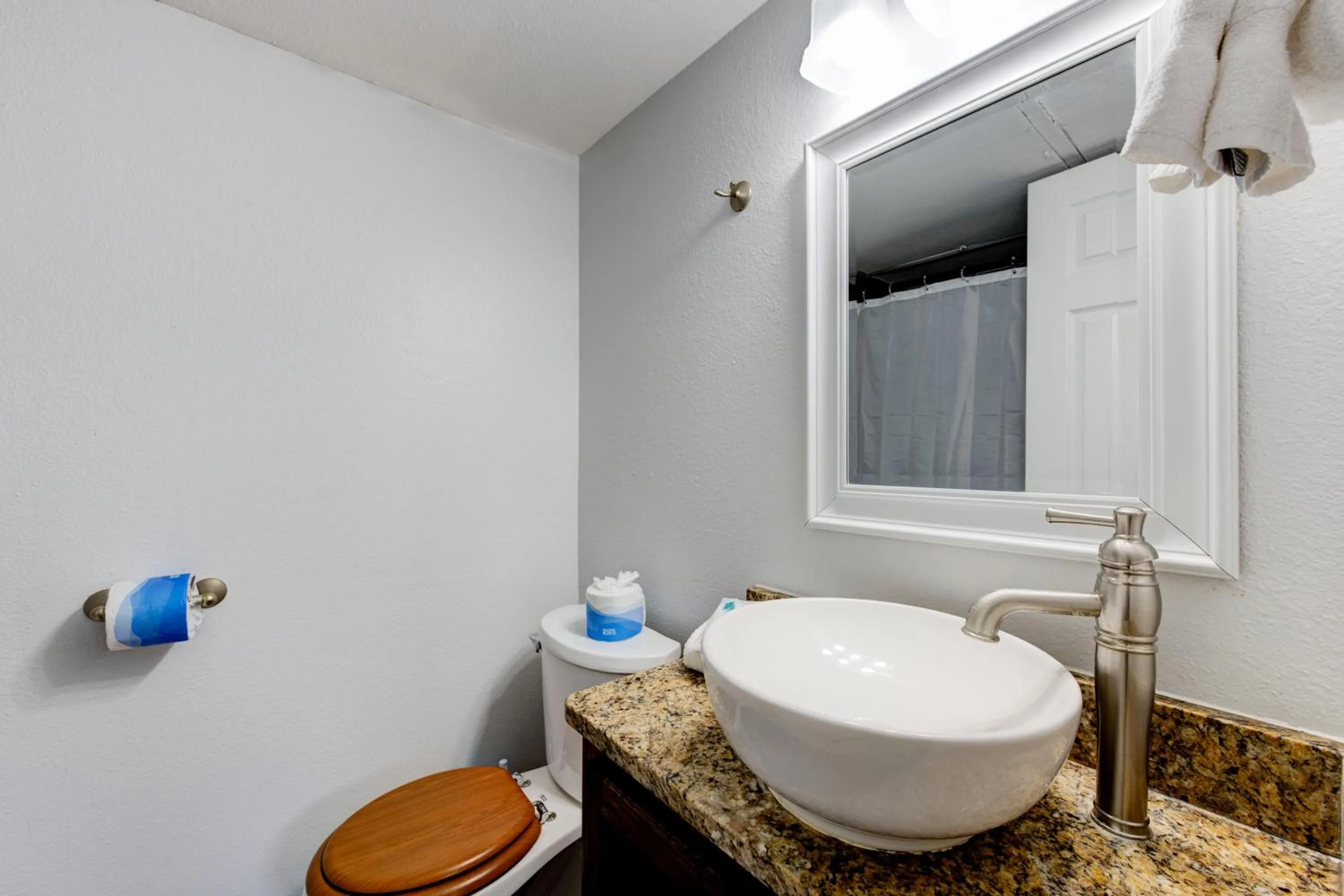 Other in Chasing Waves BH201