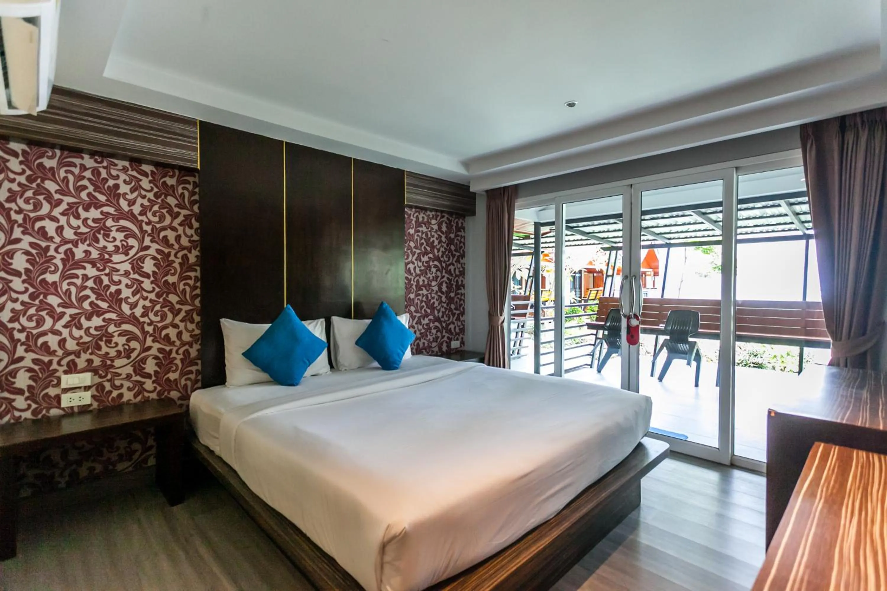 Photo of the whole room, Bed in Coco Bella Hotel