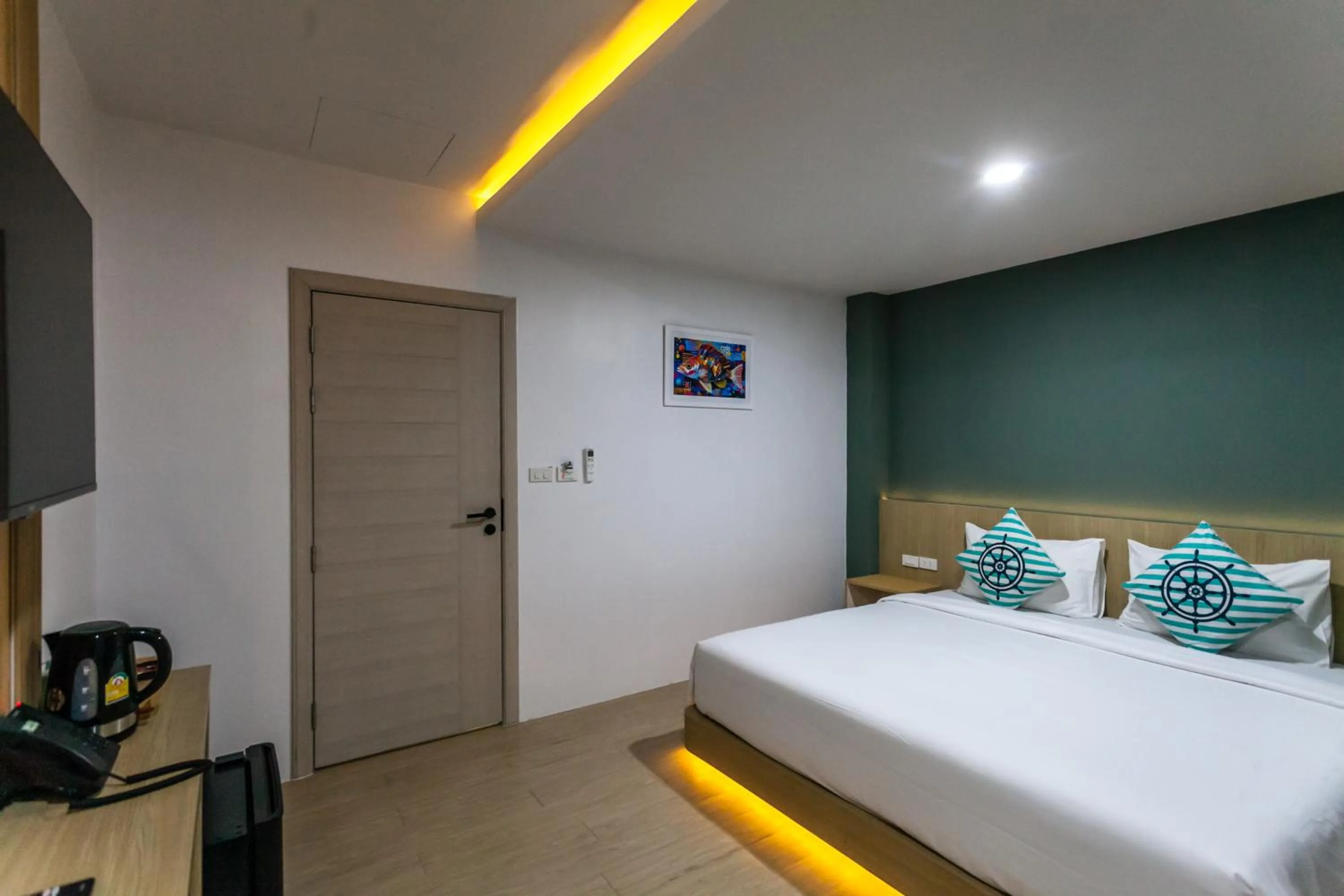 Bedroom, Bed in Coco Bella Hotel