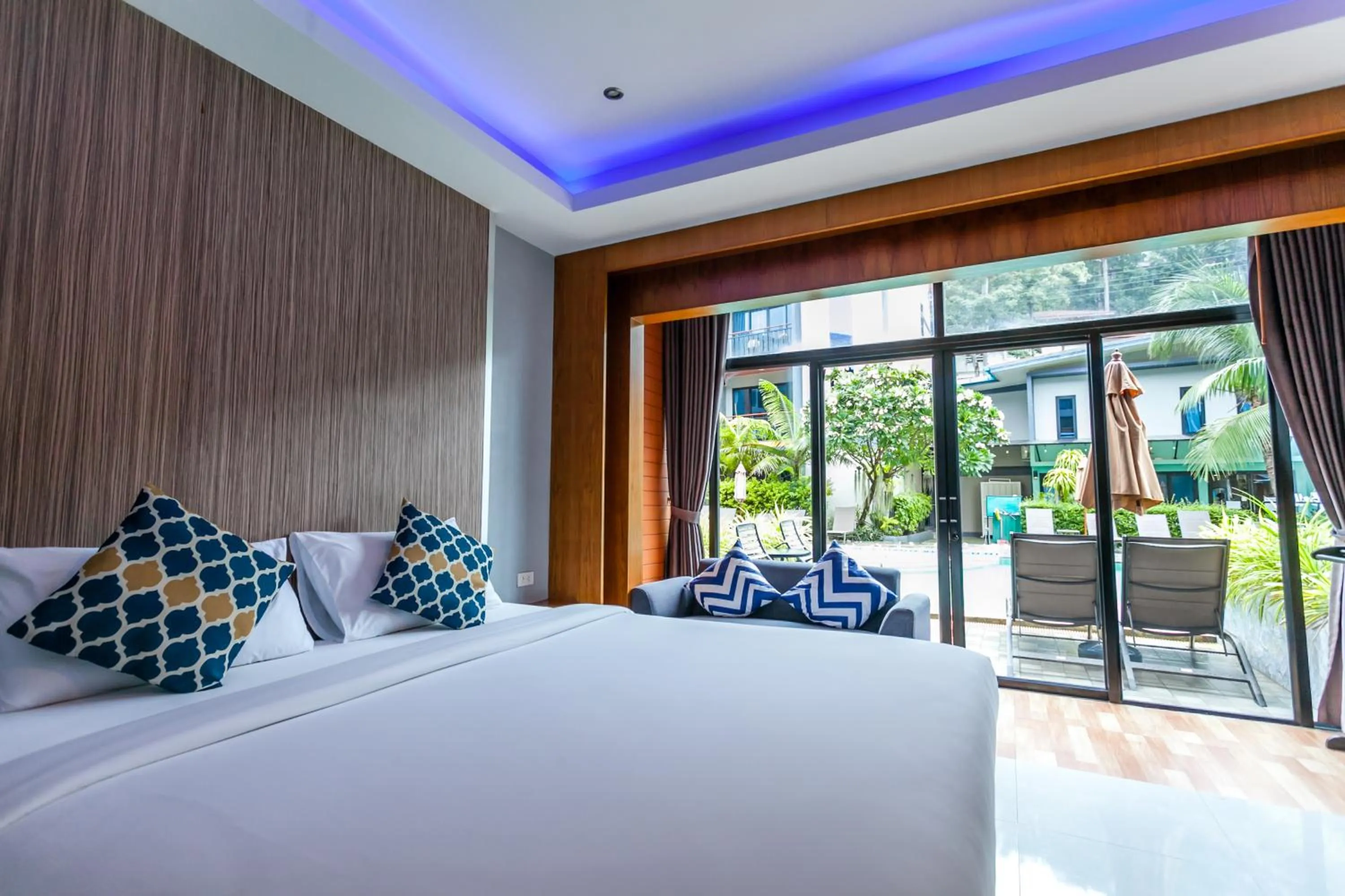 Bedroom, Bed in Coco Bella Hotel