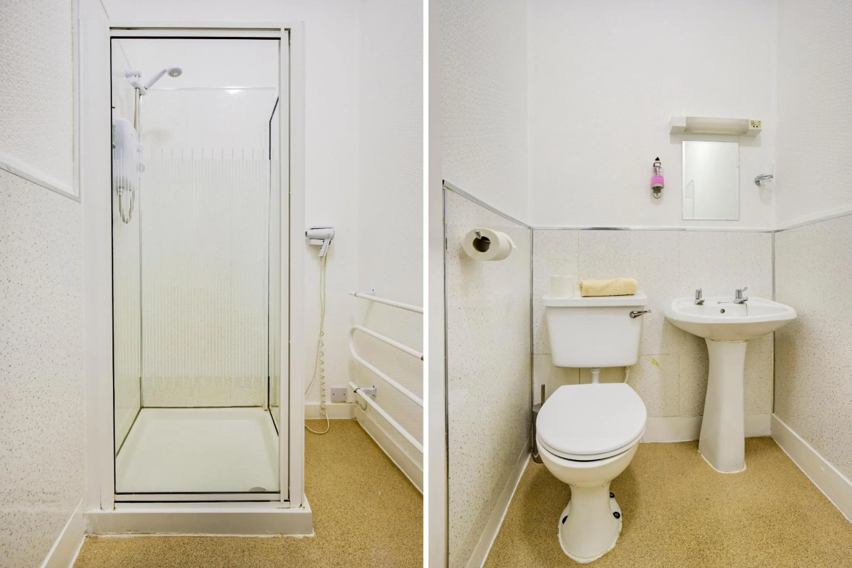 Bathroom in OYO Eastbank Hotel, Speyside Scotland