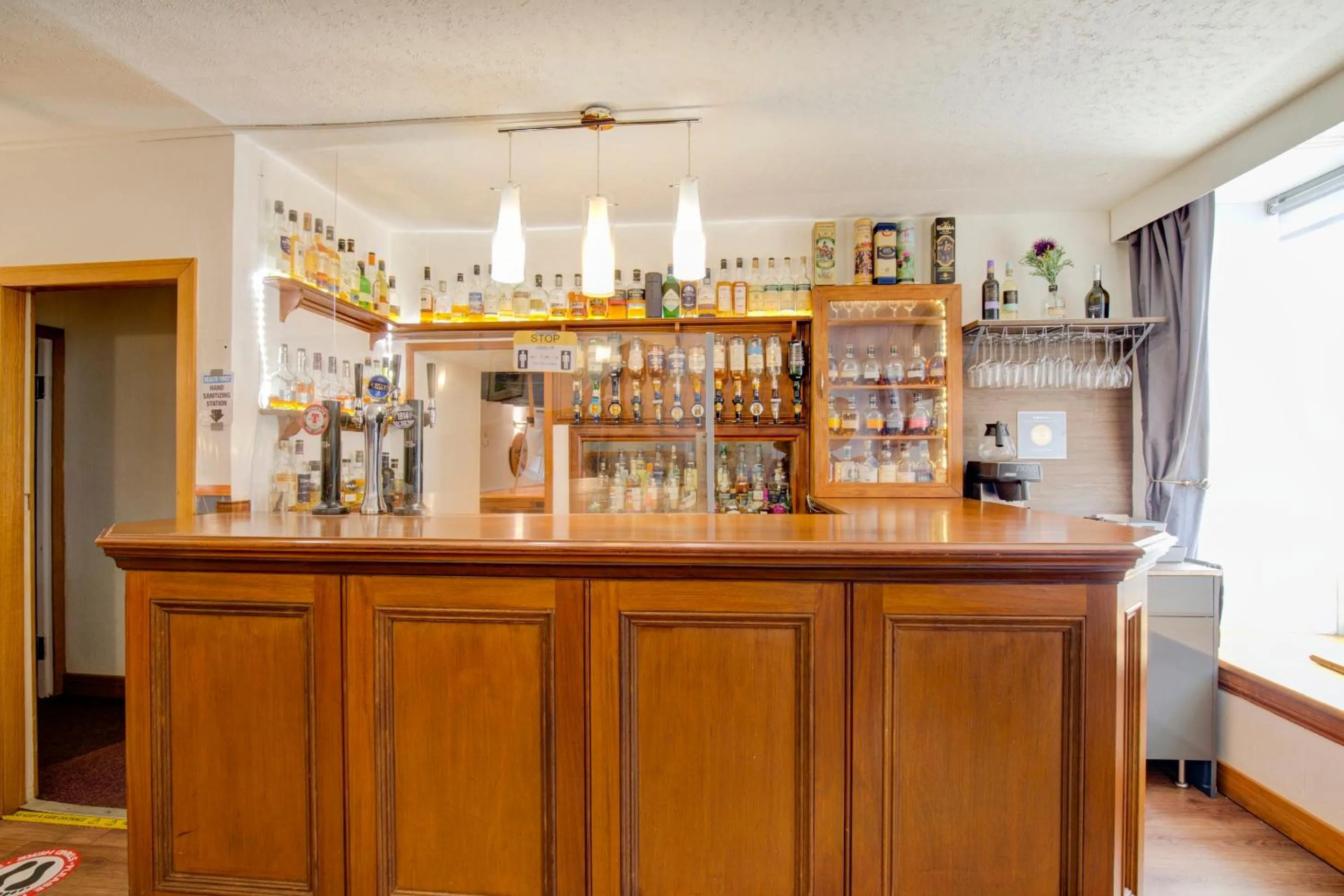 Lounge or bar in OYO Eastbank Hotel, Speyside Scotland