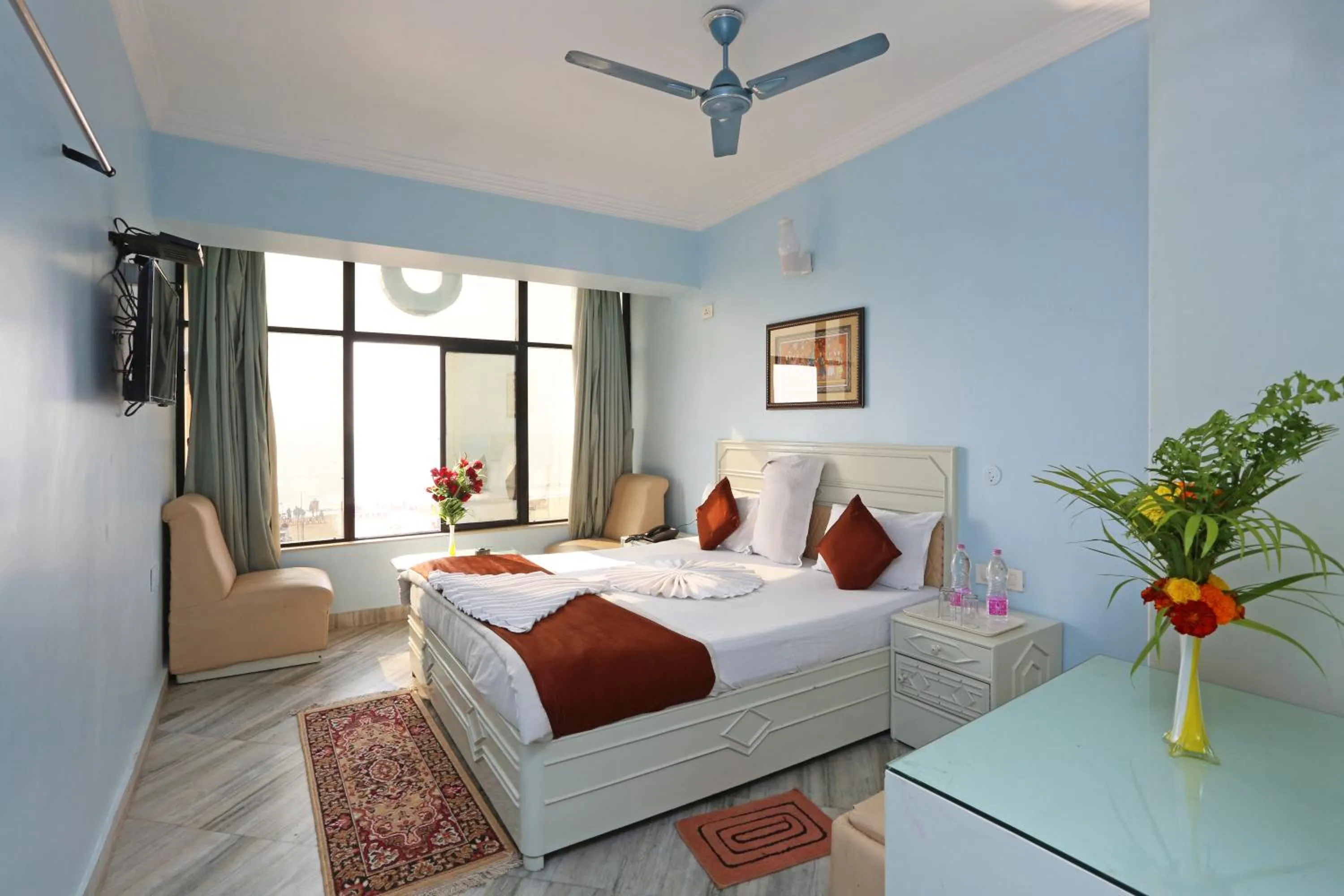 Photo of the whole room in Hotel Niladri