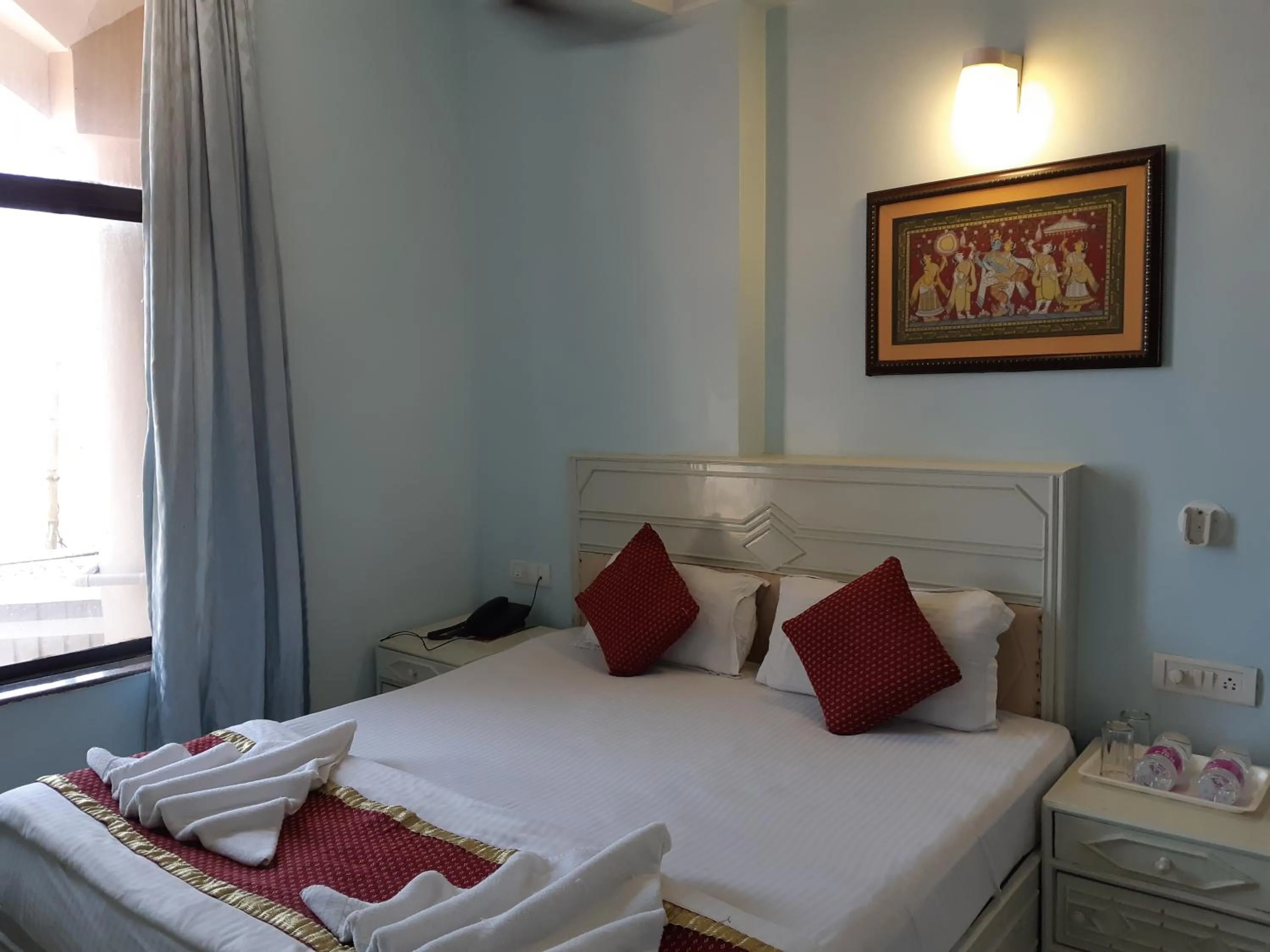 Photo of the whole room in Hotel Niladri