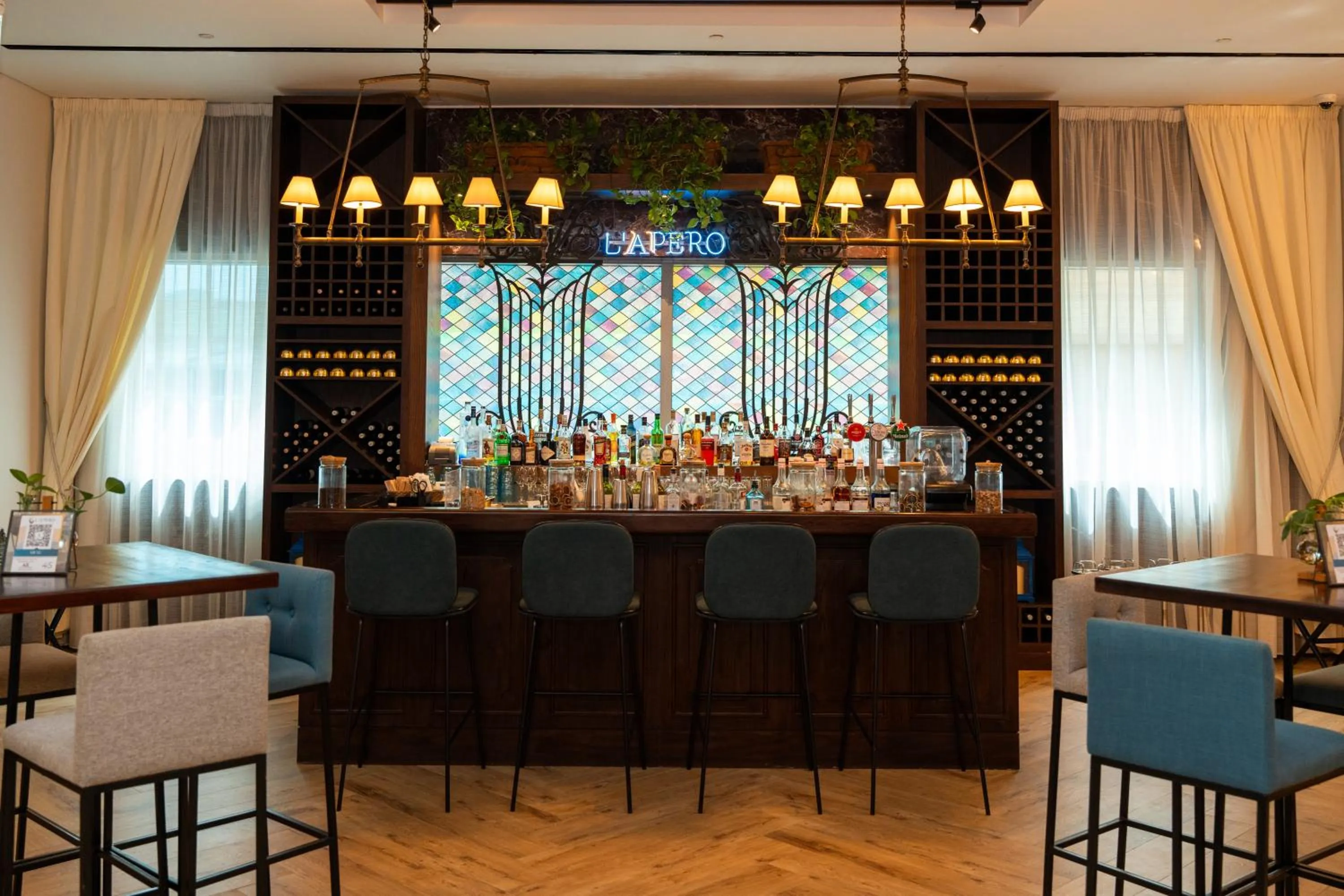 Restaurant/places to eat in Sofitel Dubai Downtown