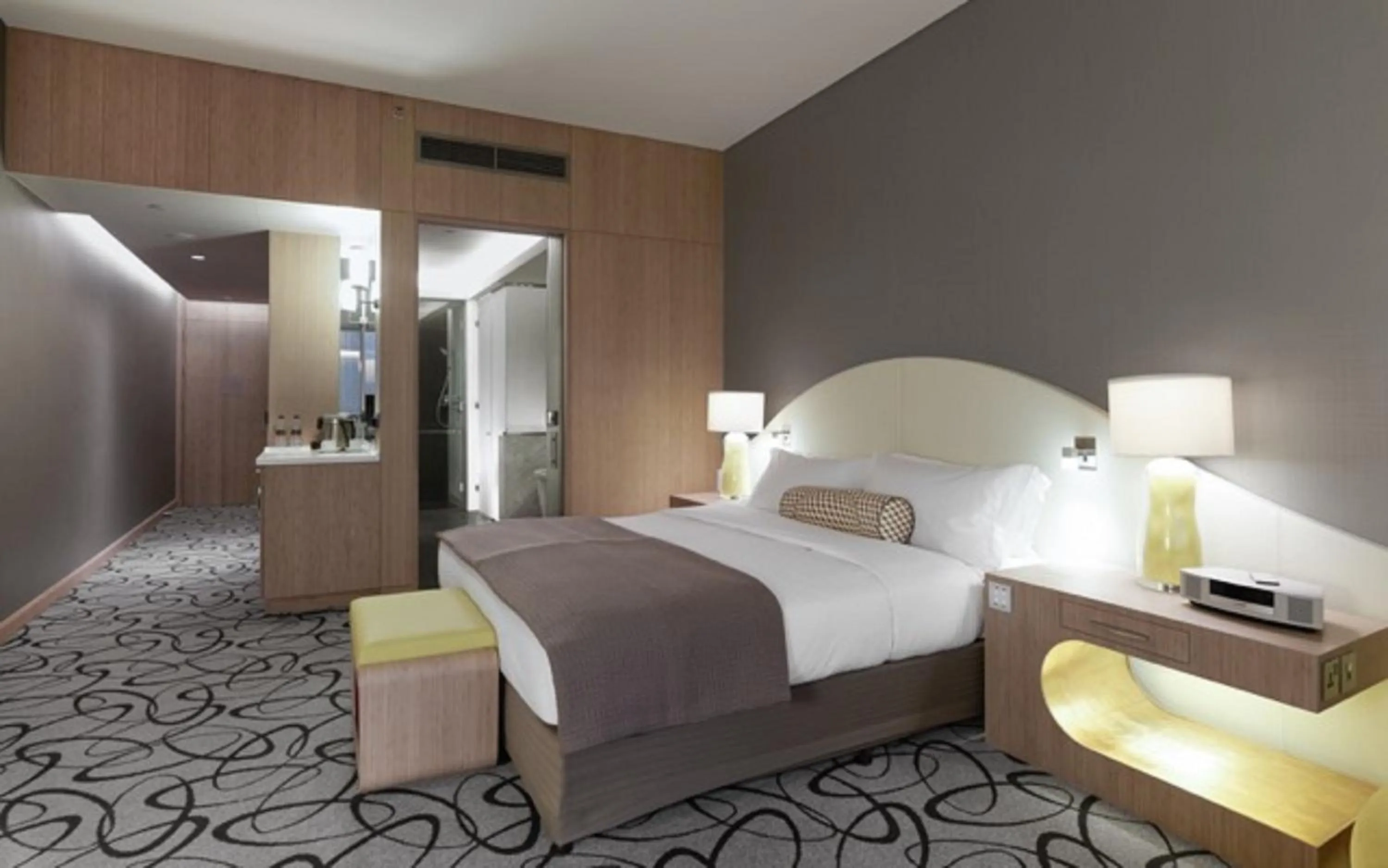 Bed in Sofitel Dubai Downtown