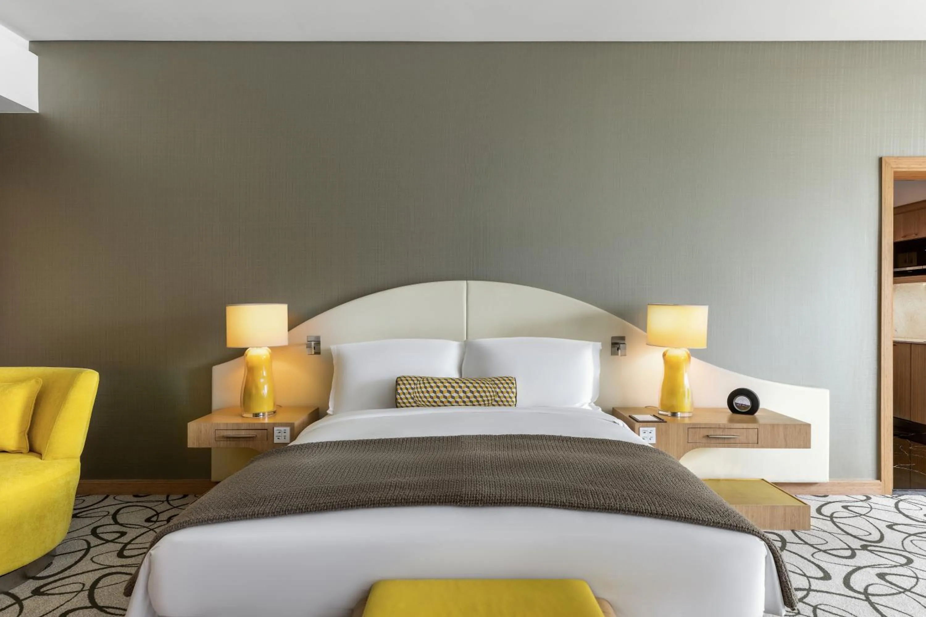 Bed in Sofitel Dubai Downtown