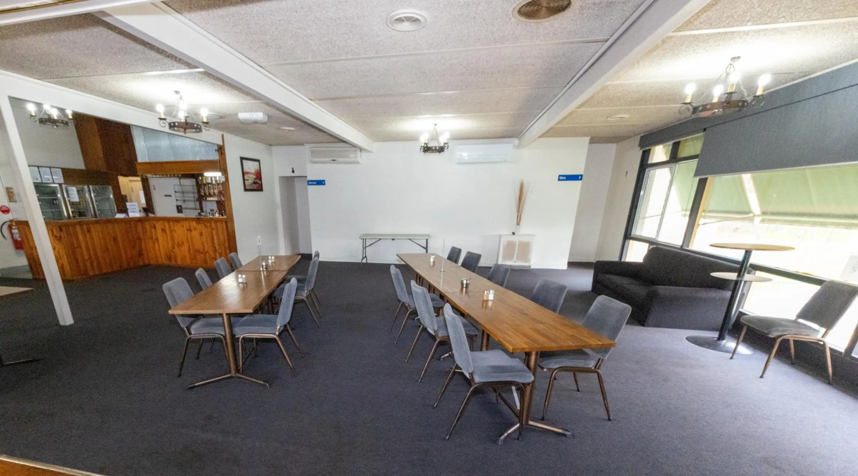 Property building in Golden Hills Motel