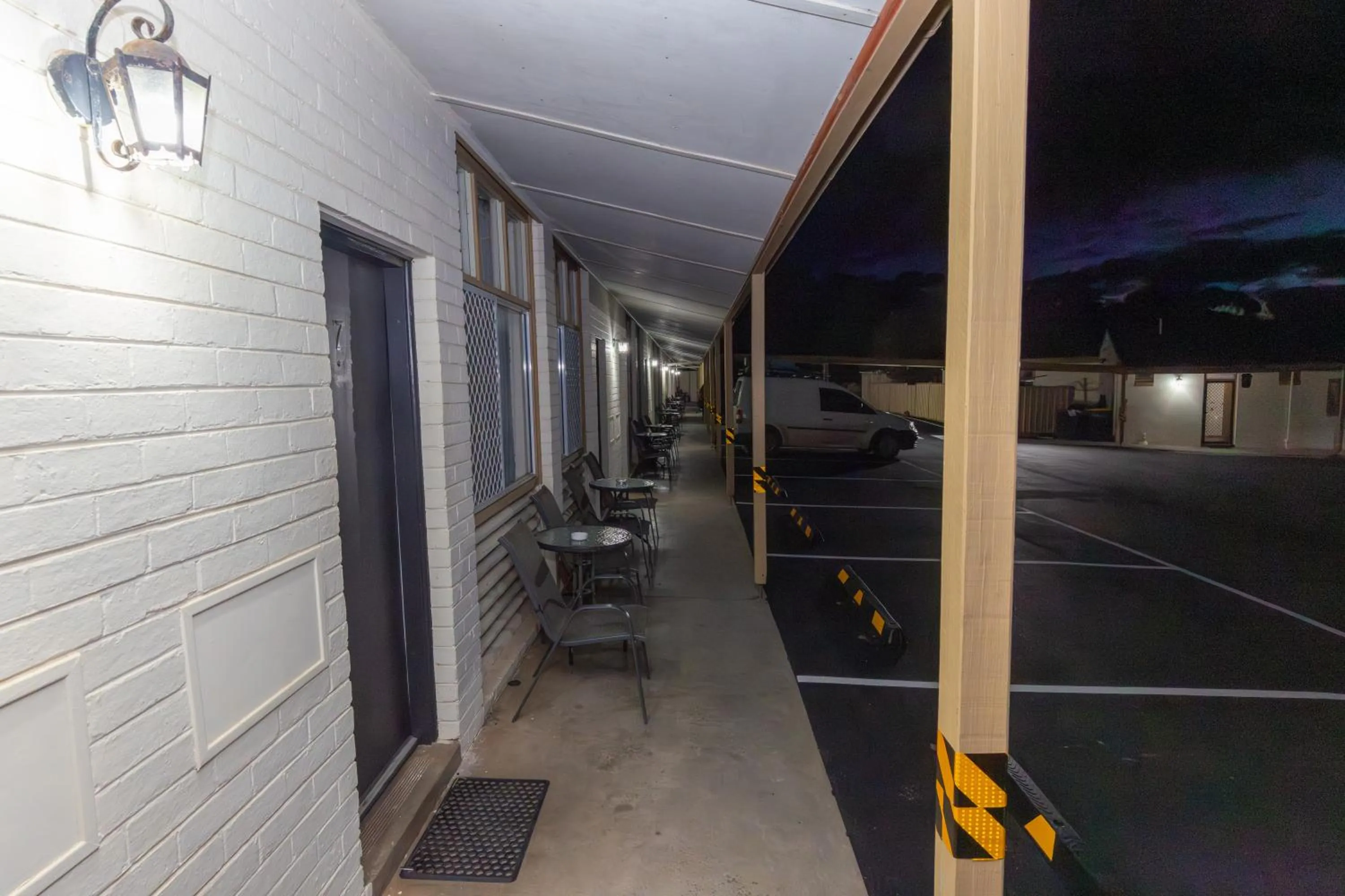 Patio in Golden Hills Motel