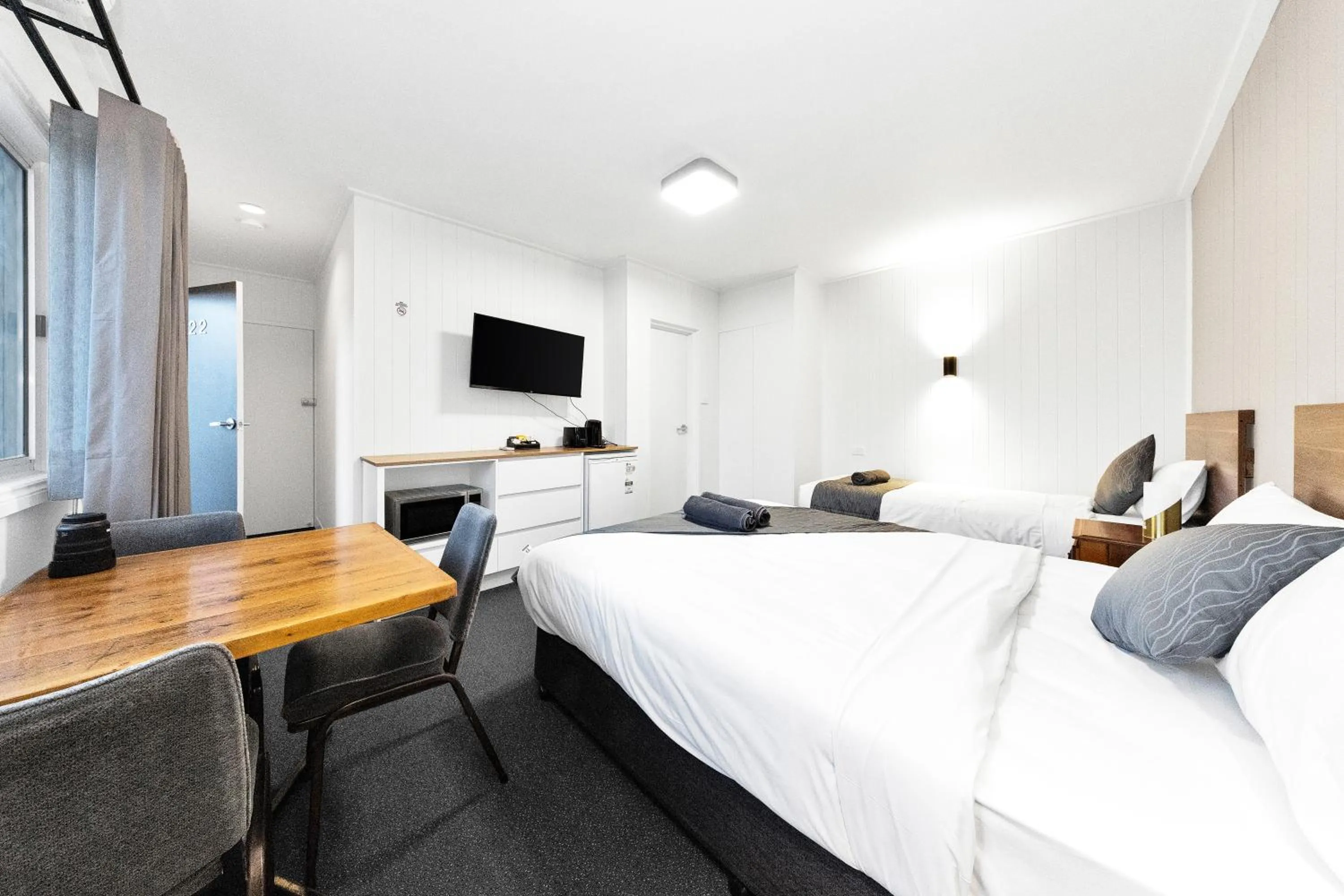 Bed in Golden Hills Motel