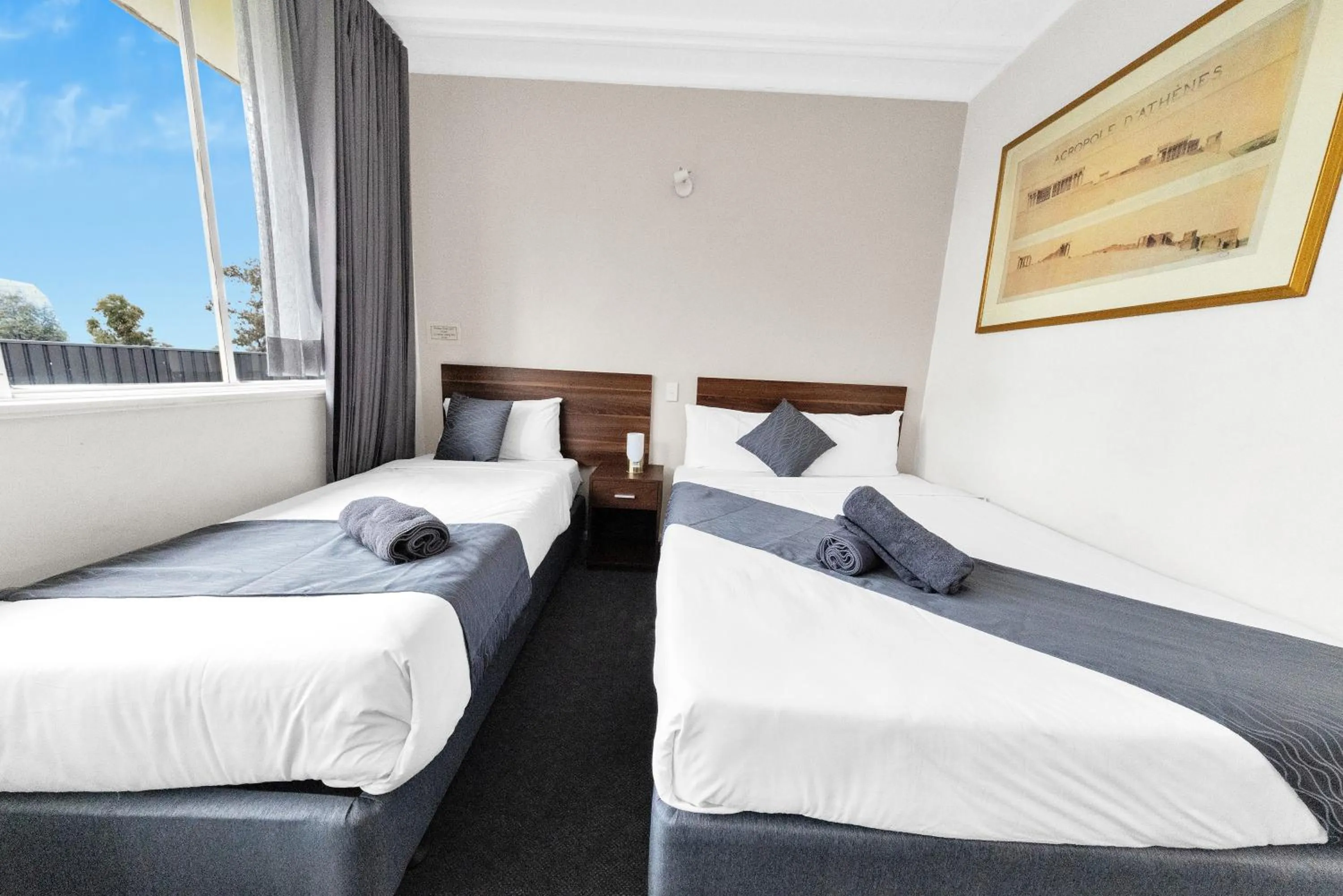 Bed in Golden Hills Motel