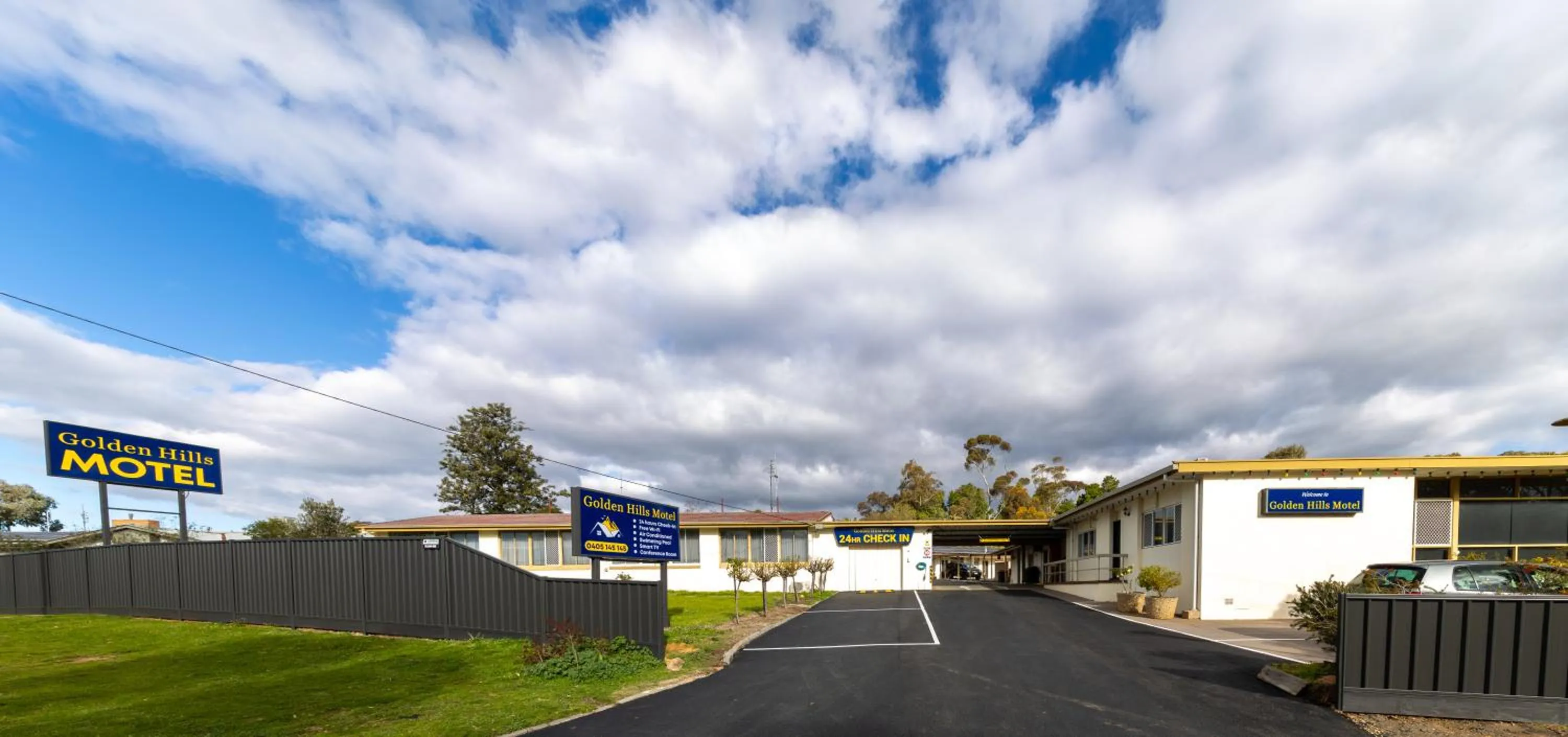 Property building in Golden Hills Motel