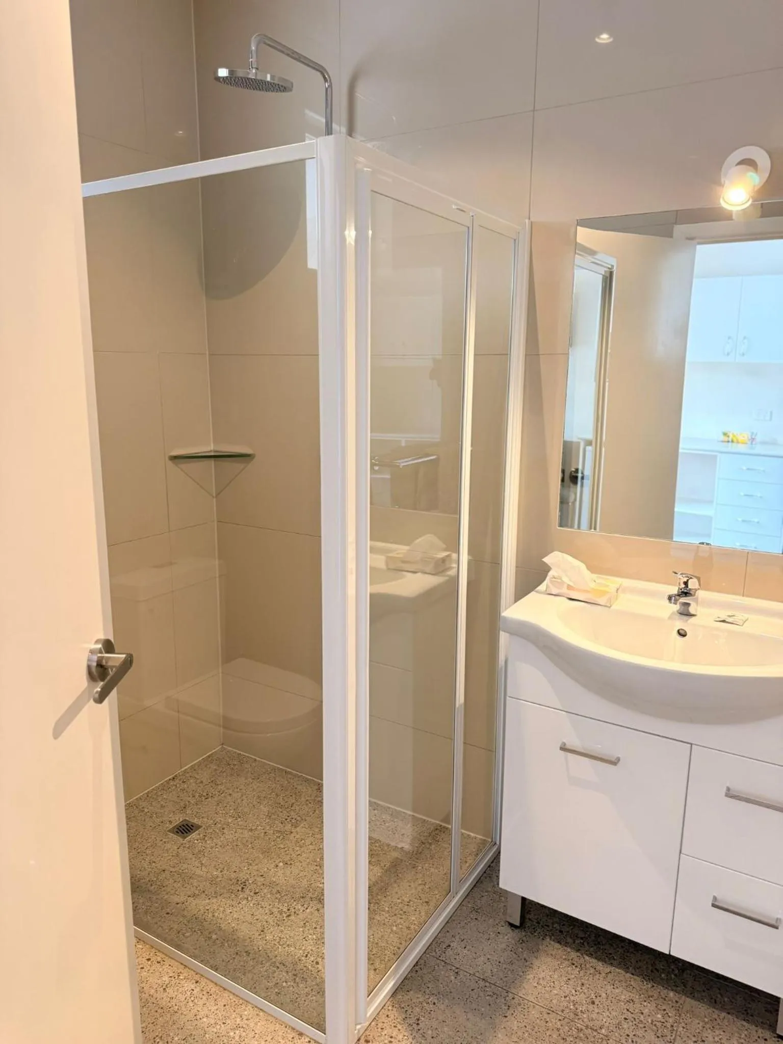 Shower in Golden Hills Motel