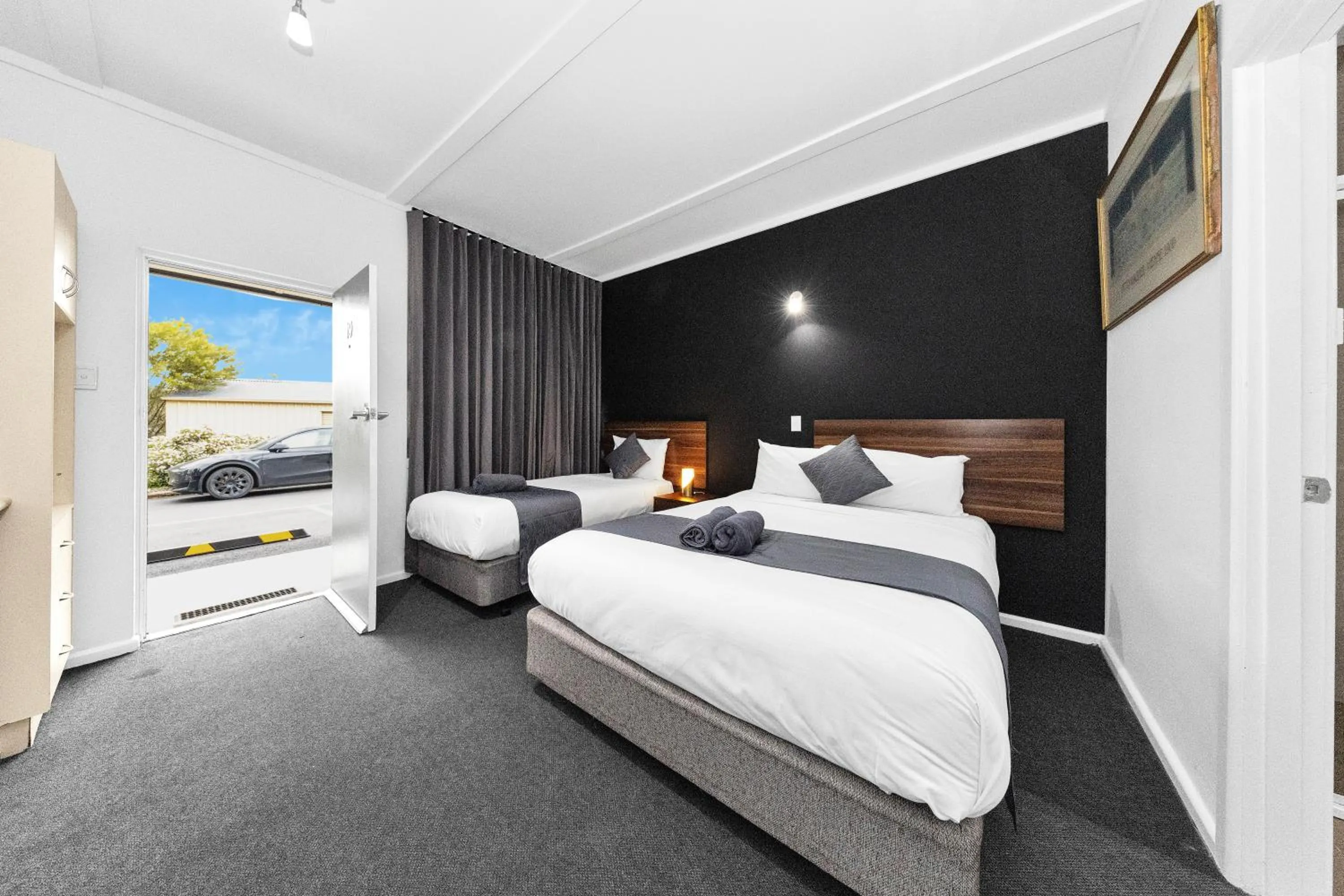 Bed in Golden Hills Motel